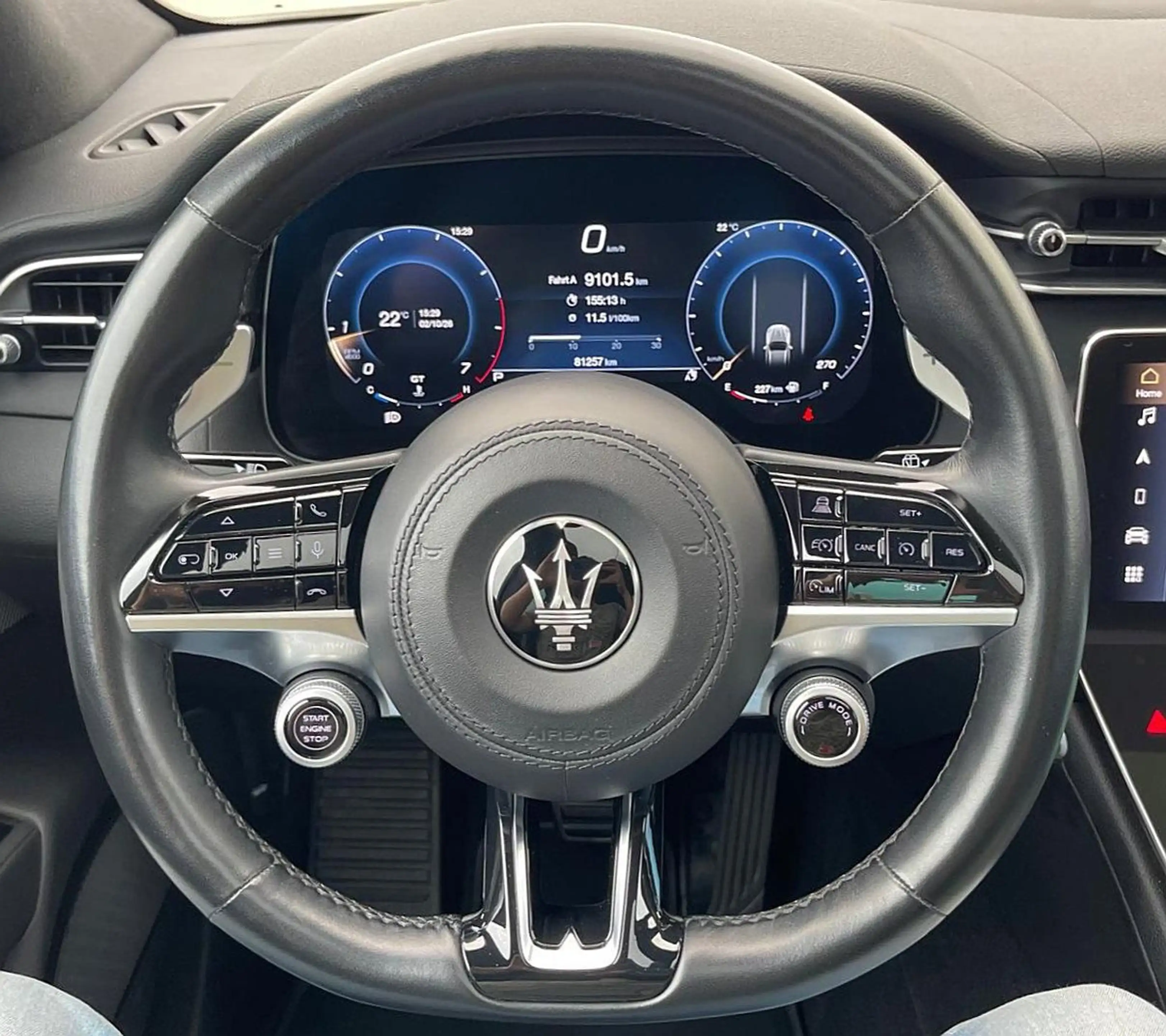 Maserati Grecale GT 2.0 MHEV Panoramadach Sonus — photo 13