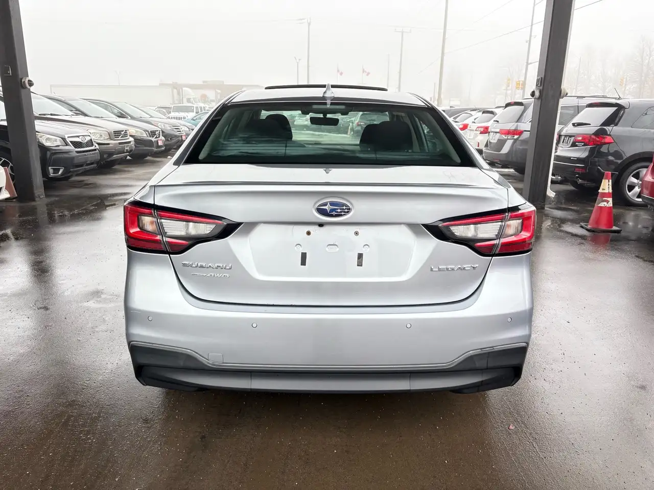 Subaru Legacy снимка Subaru Legacy