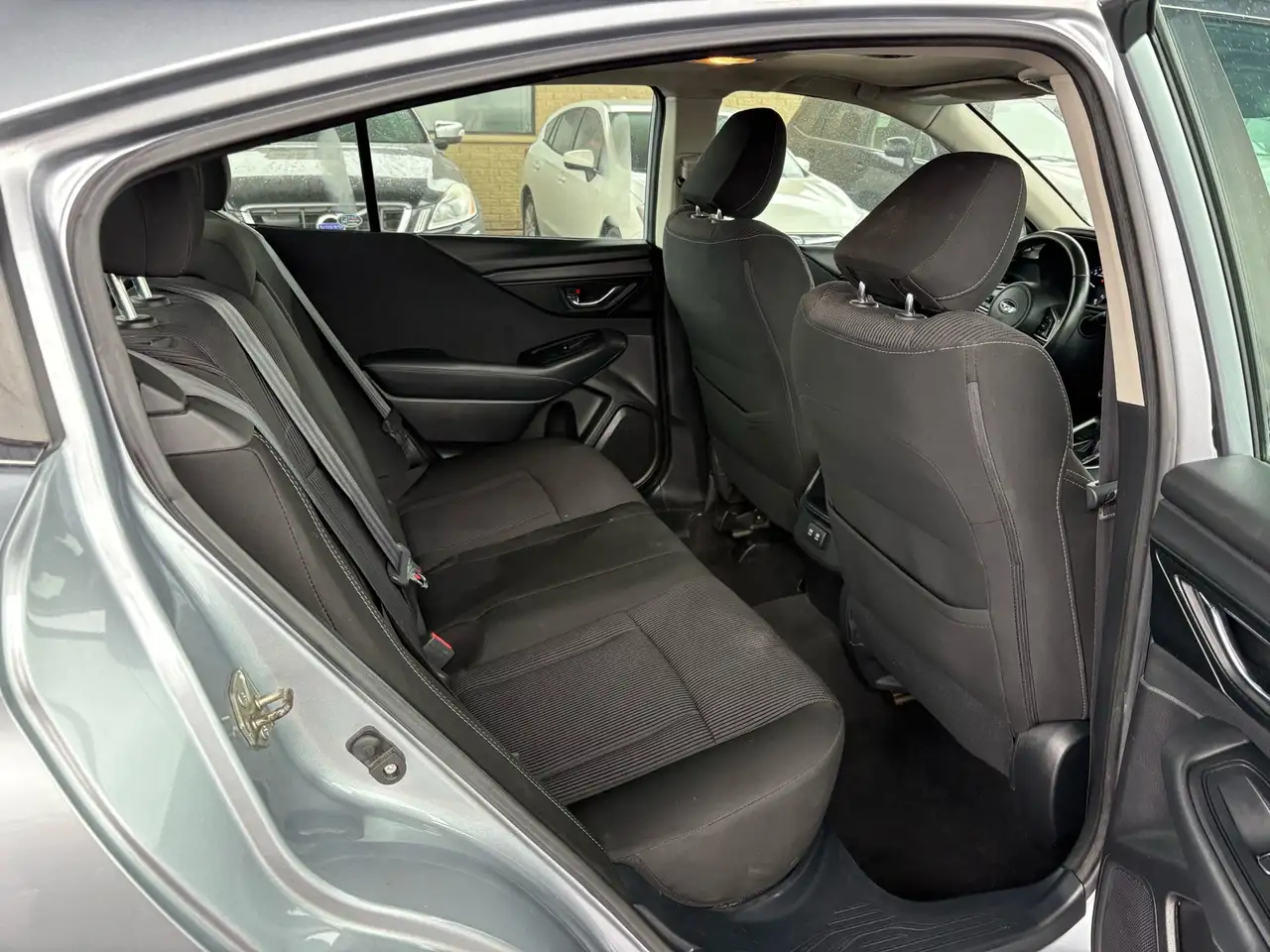 Subaru Legacy снимка Subaru Legacy