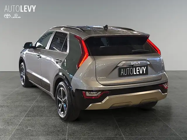 Kia Niro view 4