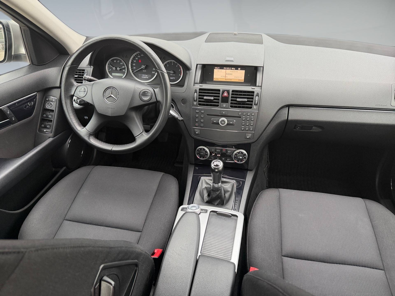 Mercedes-Benz C 220 CDI Elegance — photo 12