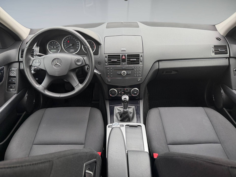 Mercedes-Benz C 220 CDI Elegance — photo 11