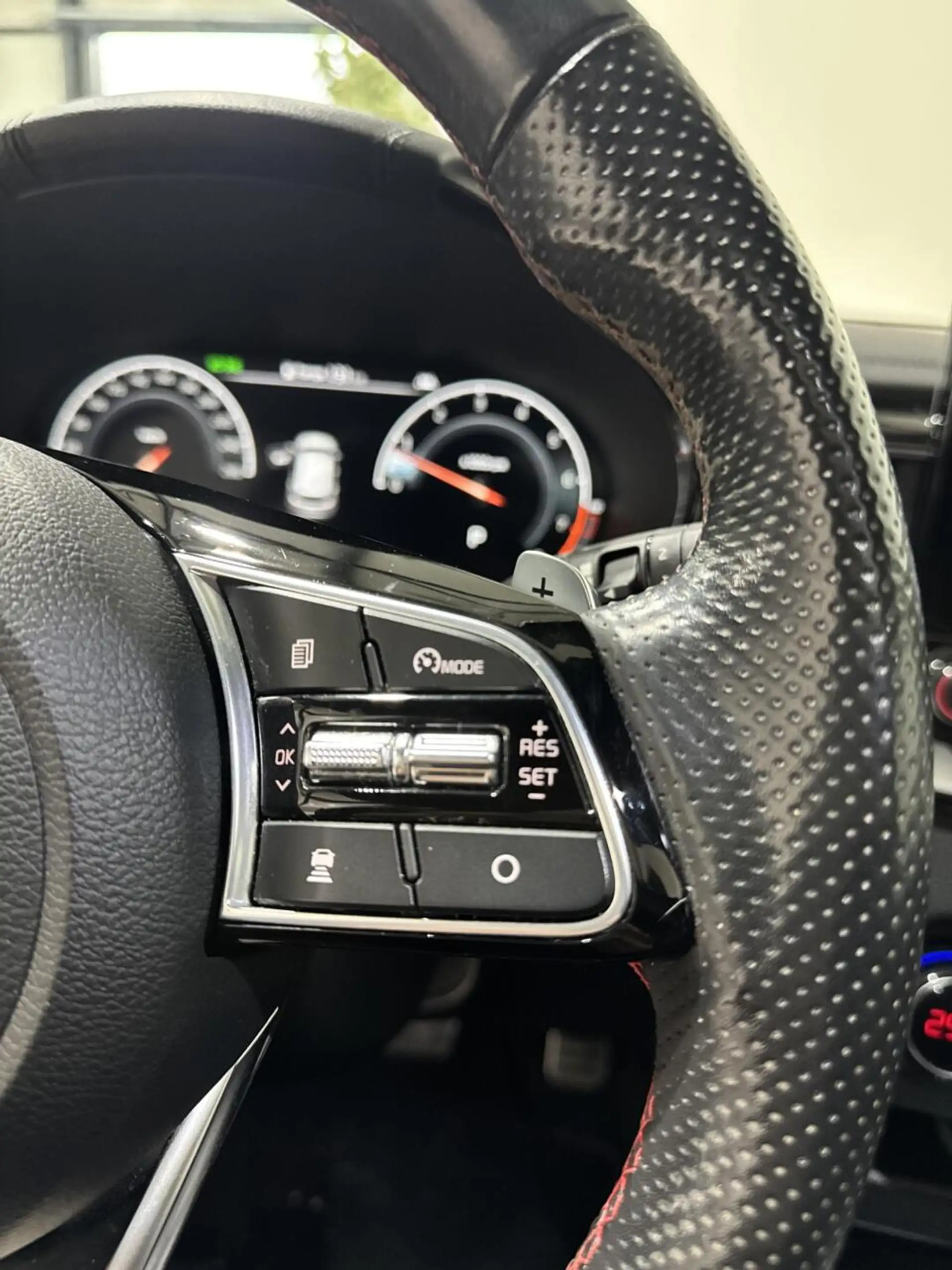 Kia ProCeed / pro_cee'd 1.6 GT|PANO|LANE ASSIST|ACC|KEYLESS|CARPLAY|JBL — photo 40
