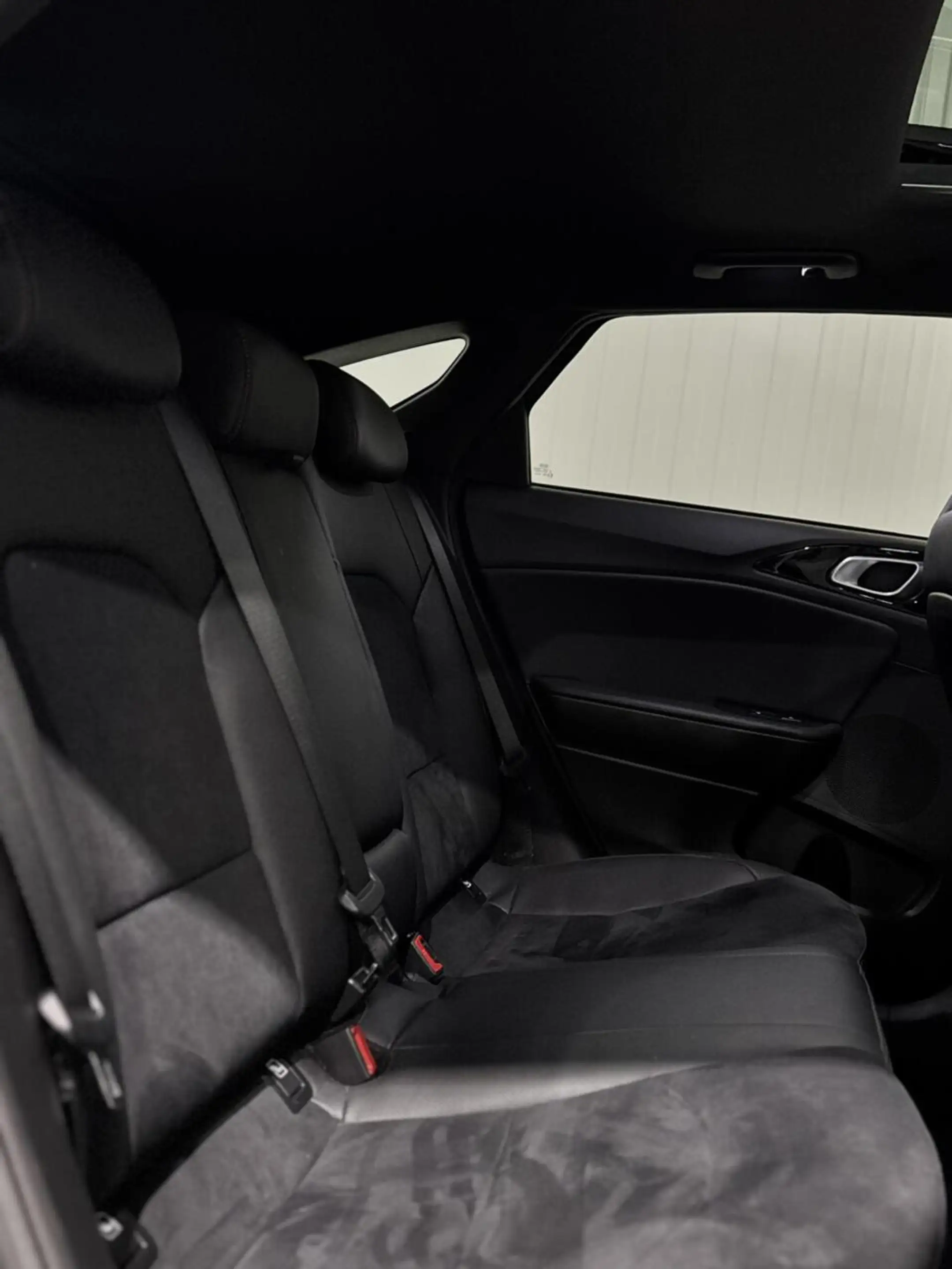 Kia ProCeed / pro_cee'd 1.6 GT|PANO|LANE ASSIST|ACC|KEYLESS|CARPLAY|JBL — photo 14