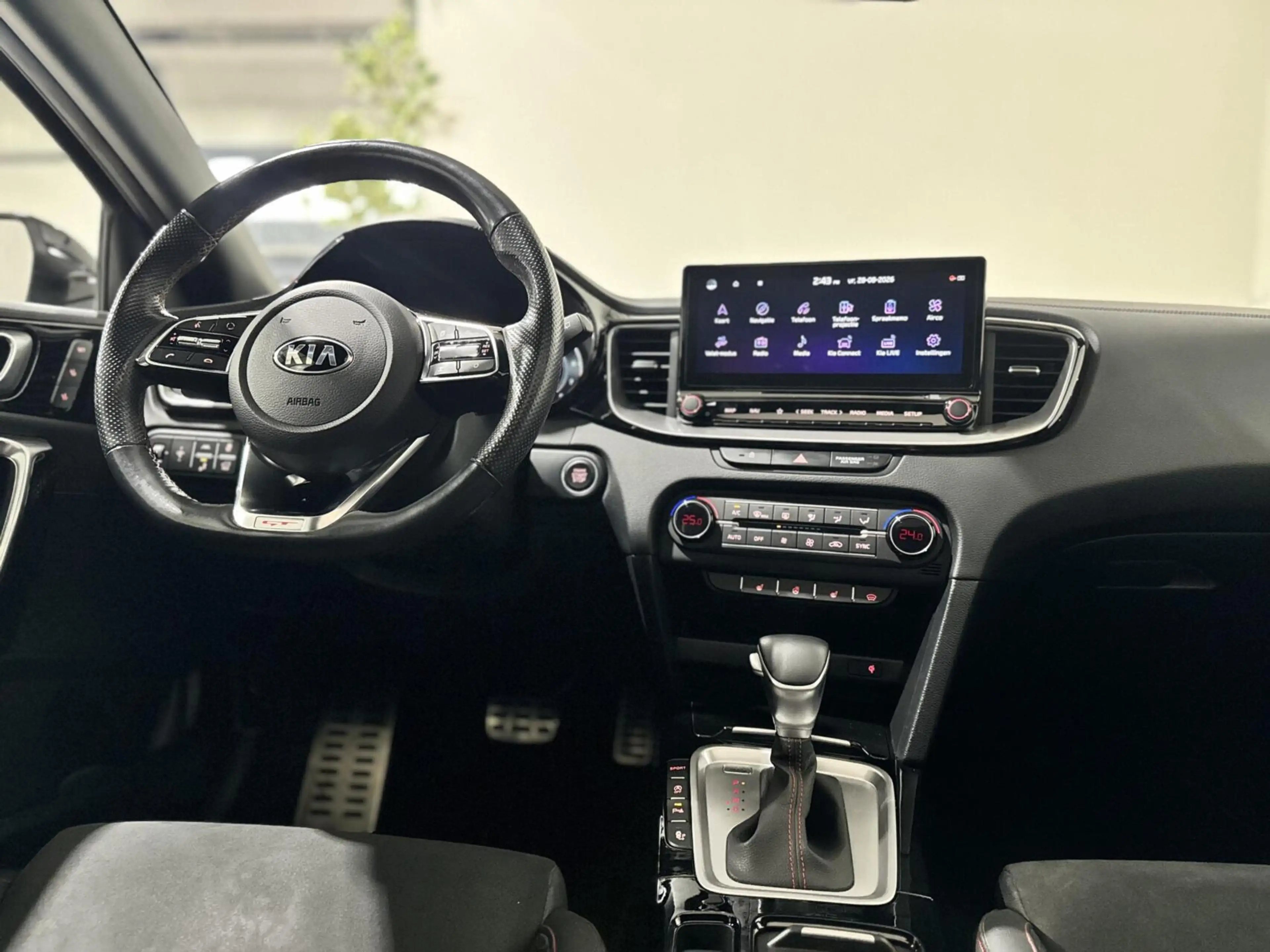 Kia ProCeed / pro_cee'd 1.6 GT|PANO|LANE ASSIST|ACC|KEYLESS|CARPLAY|JBL — photo 15