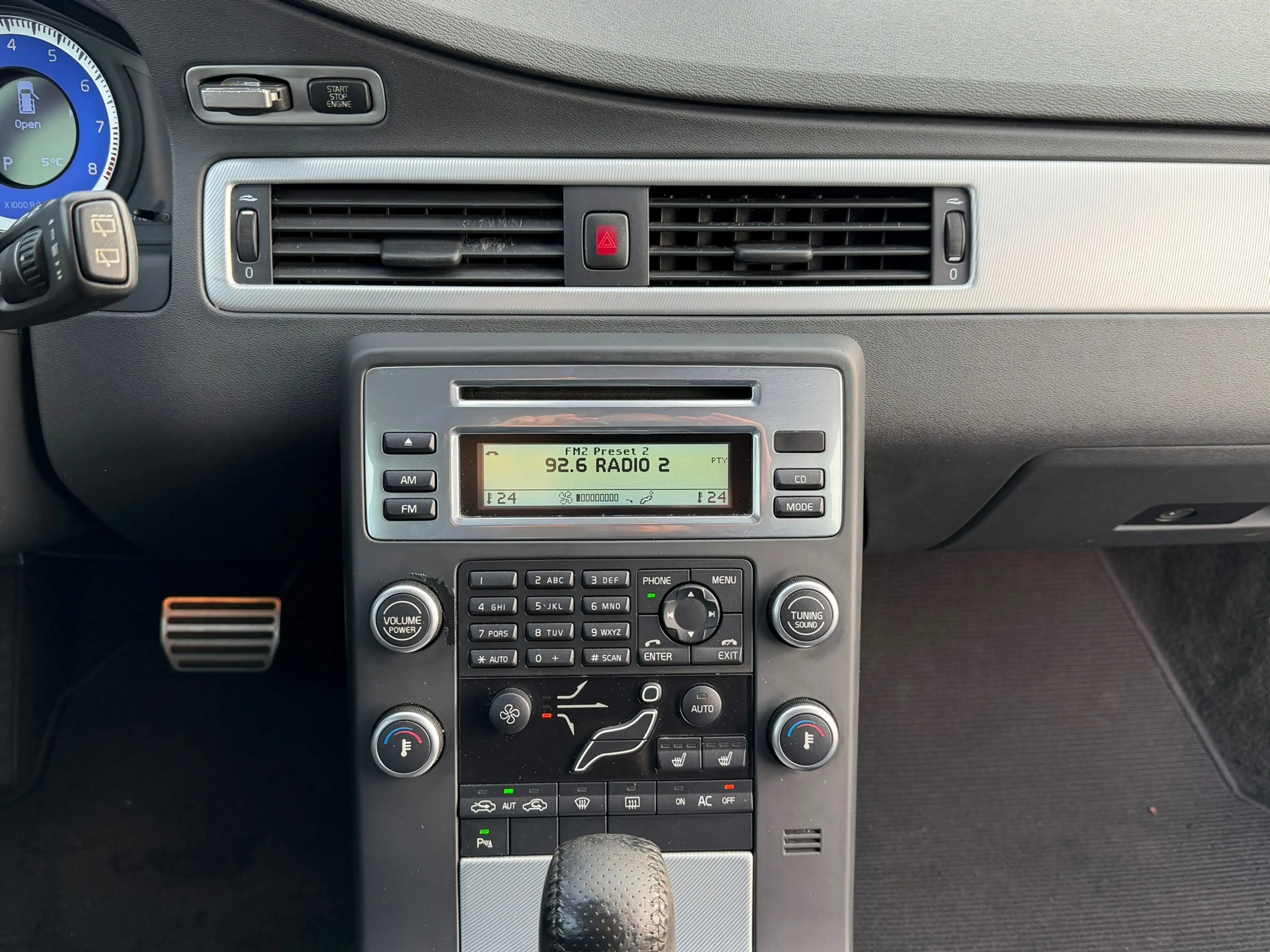 Volvo V70 2.0T AUT R-Edition - Leder - Xenon — photo 11