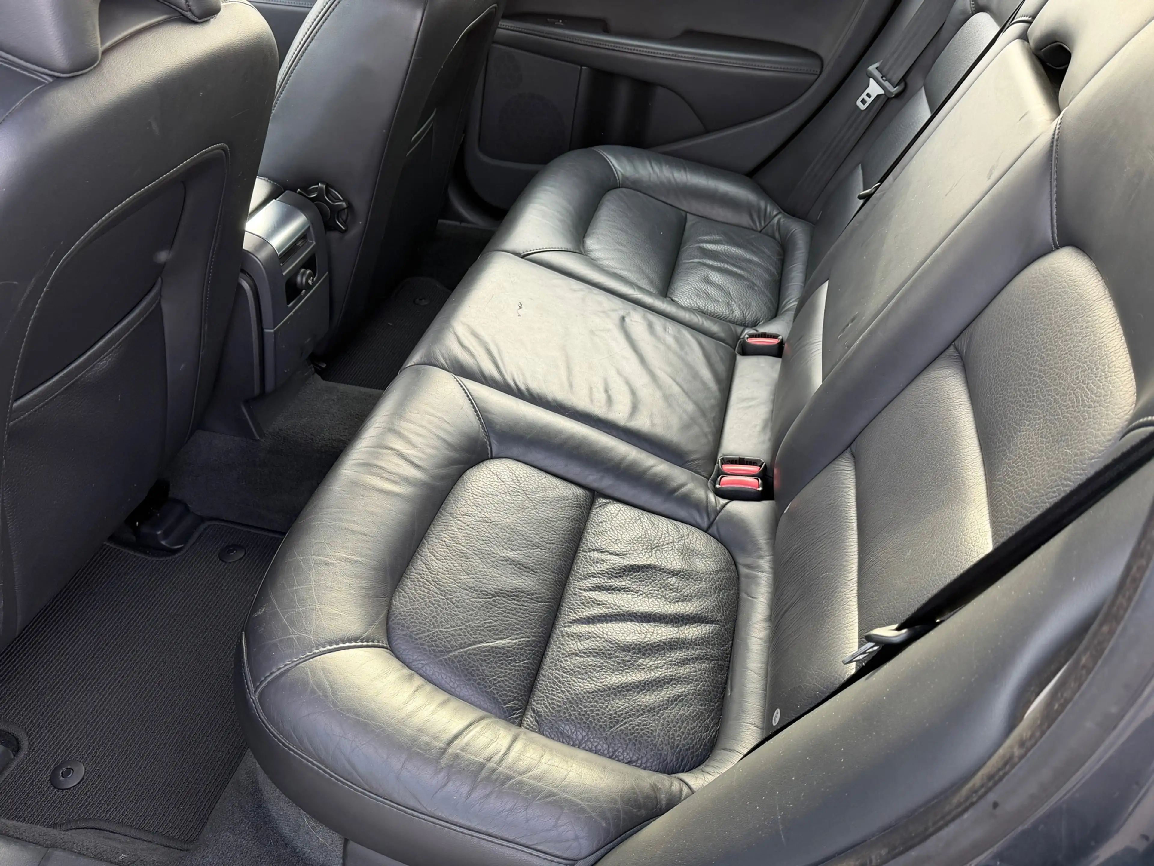 Volvo V70 2.0T AUT R-Edition - Leder - Xenon — photo 7