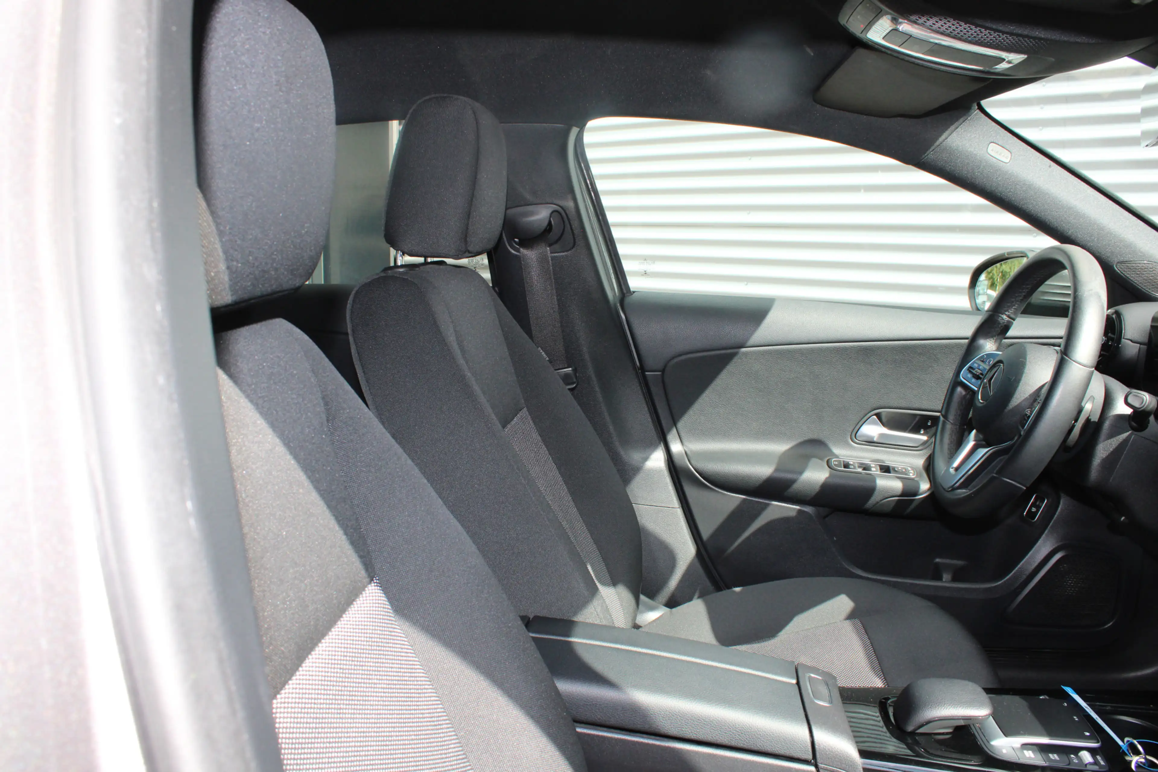 Mercedes-Benz A 180 Business Solution — photo 11