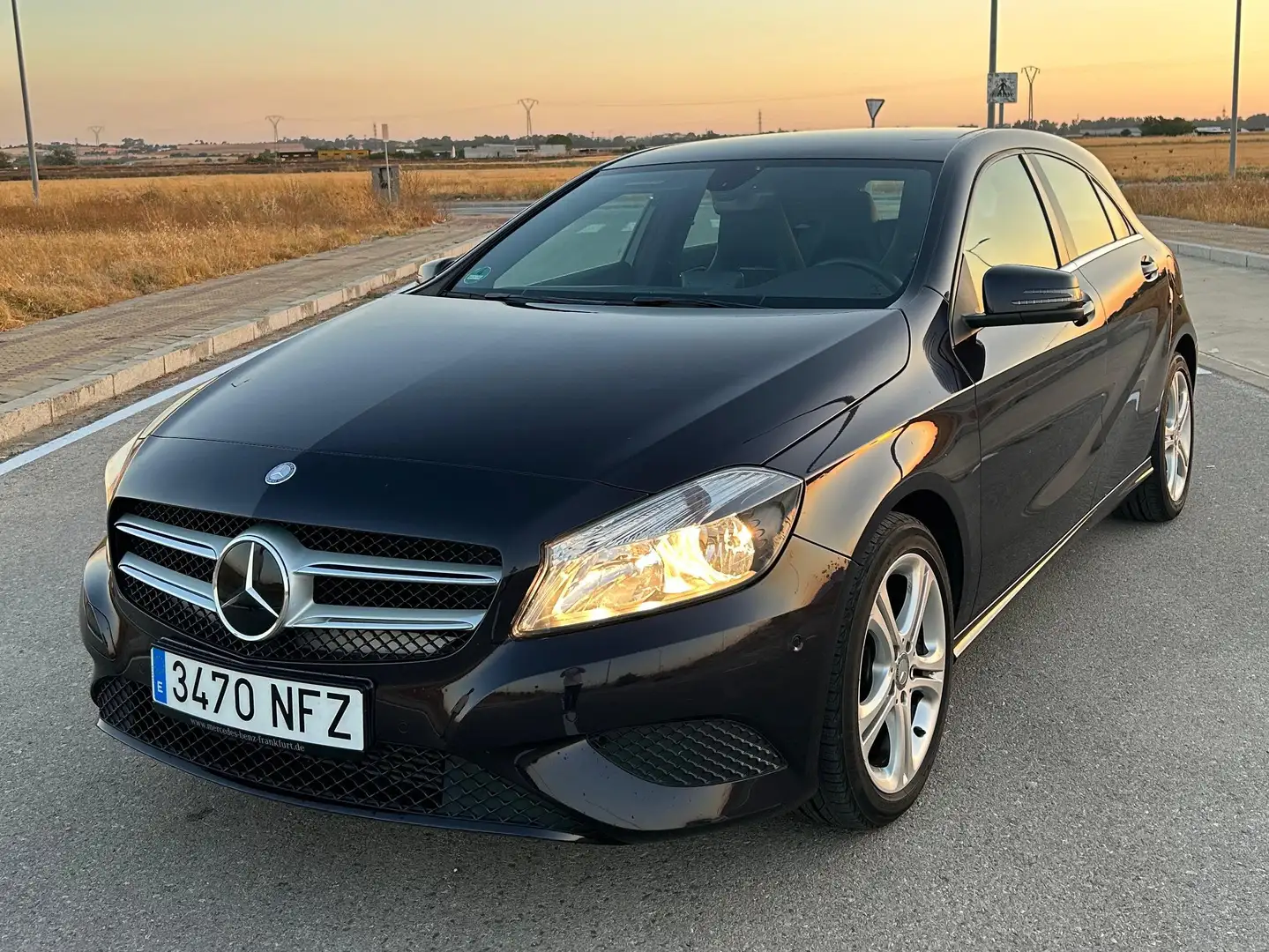 Mercedes-Benz A 180 A 180 BE Edition Edition Burdeos - 1