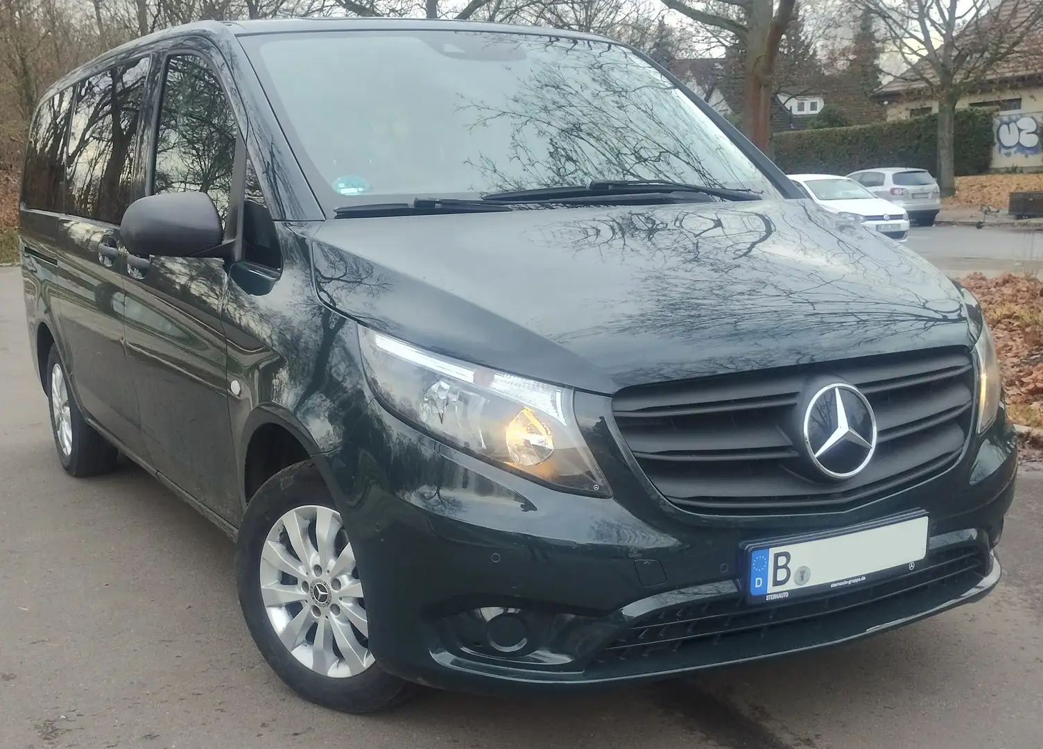 Mercedes-Benz Vito Vito 116 CDI Tourer Lang PRO|Nav|AHK|SH|KAM|3xKLIM Grün - 1