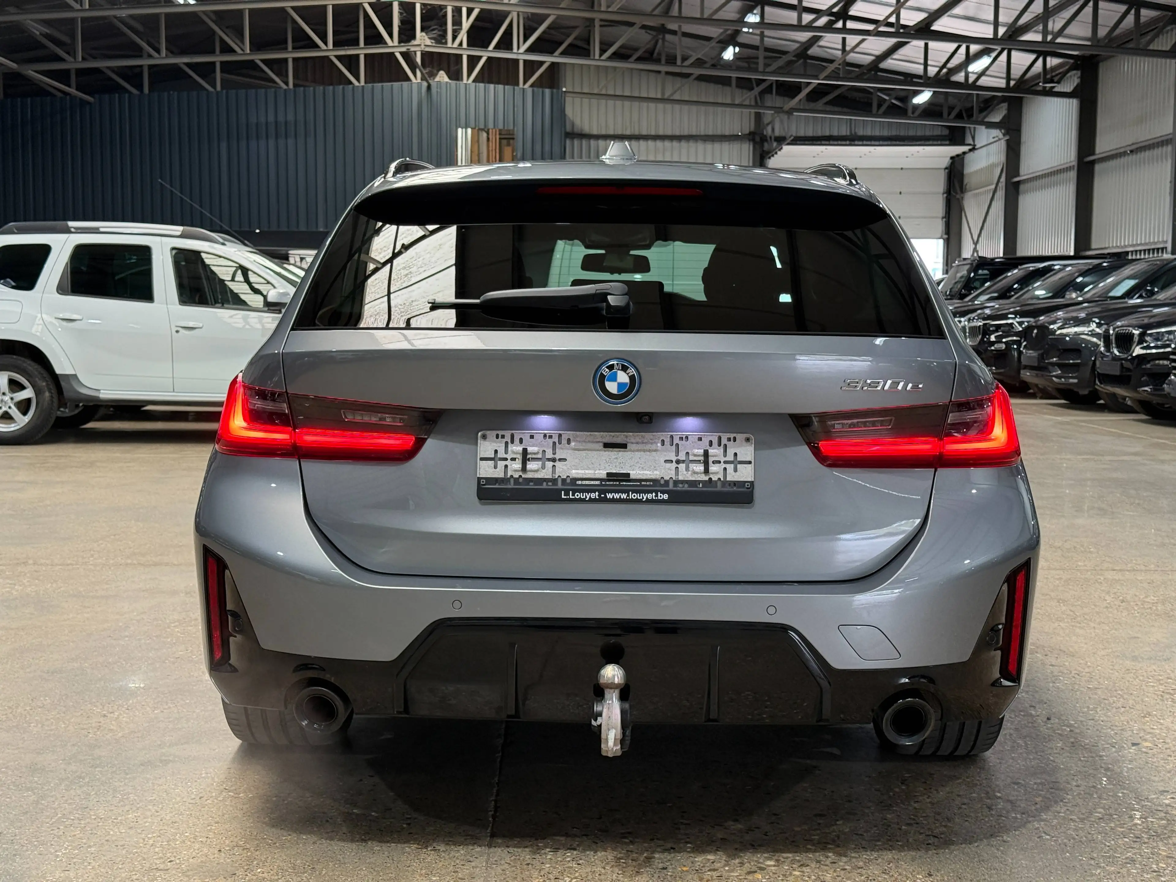 BMW 330 Touring 330eAS M-Pack — photo 6