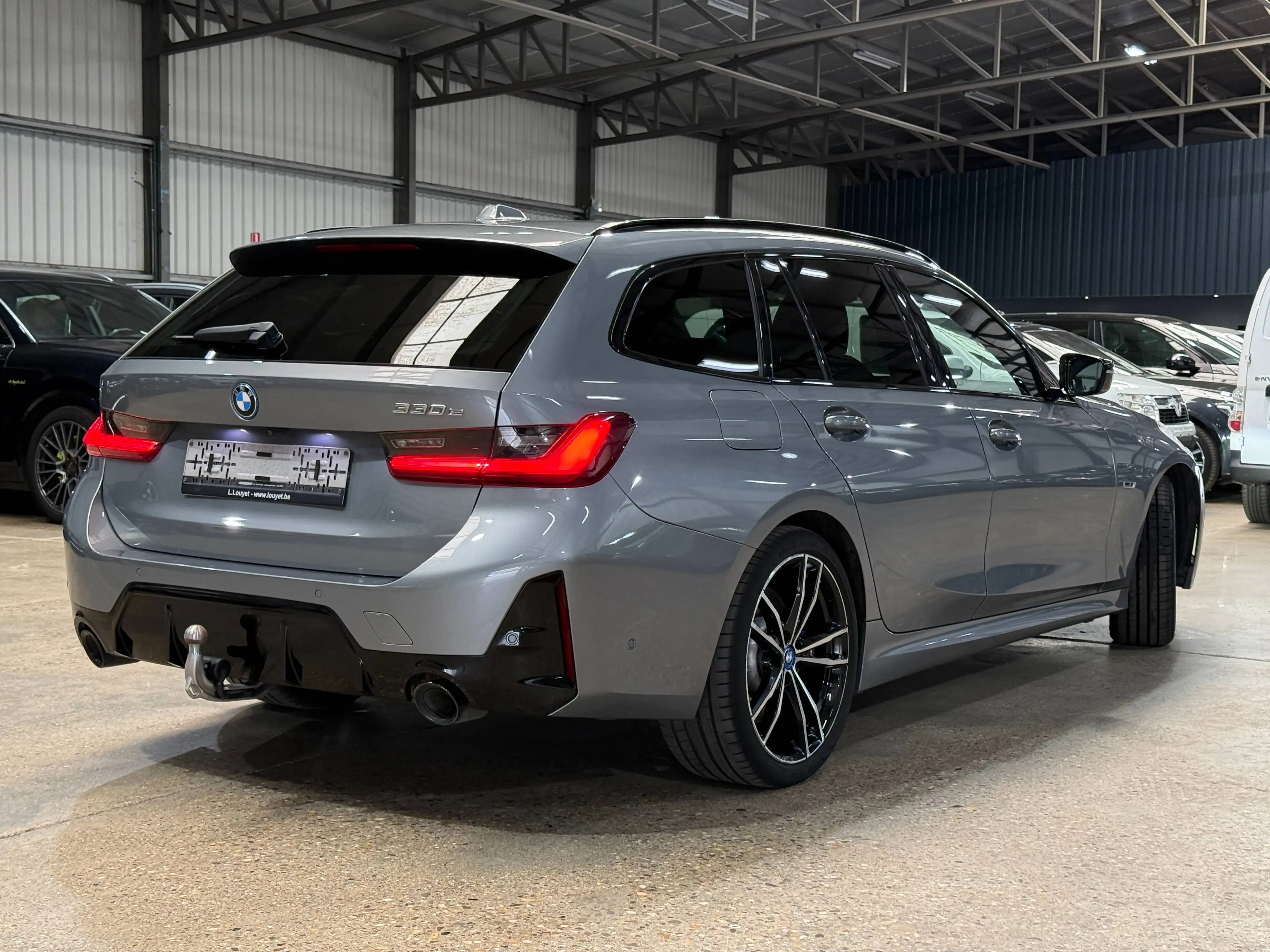 BMW 330 Touring 330eAS M-Pack — photo 5
