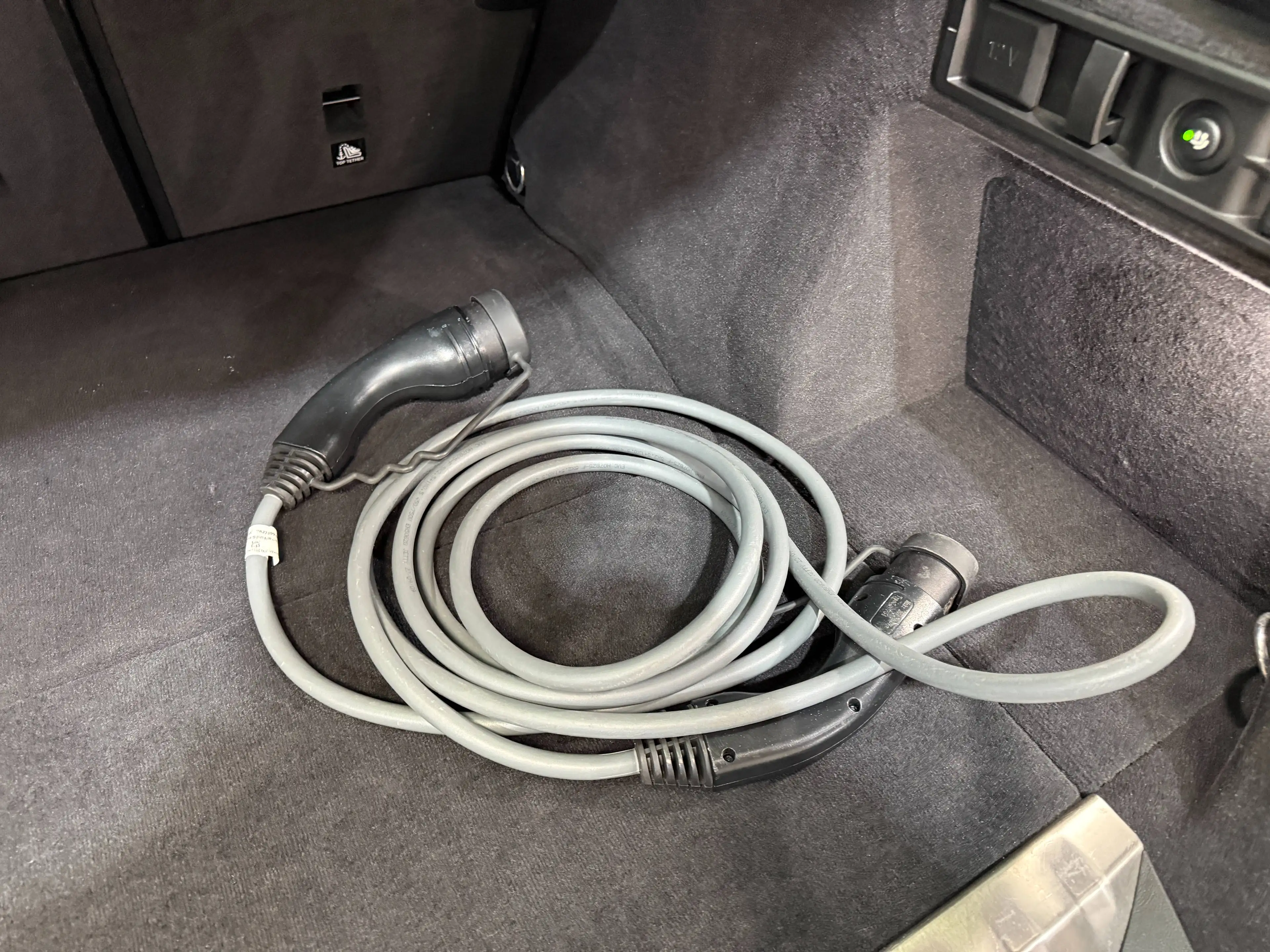 BMW 330 Touring 330eAS M-Pack — photo 10