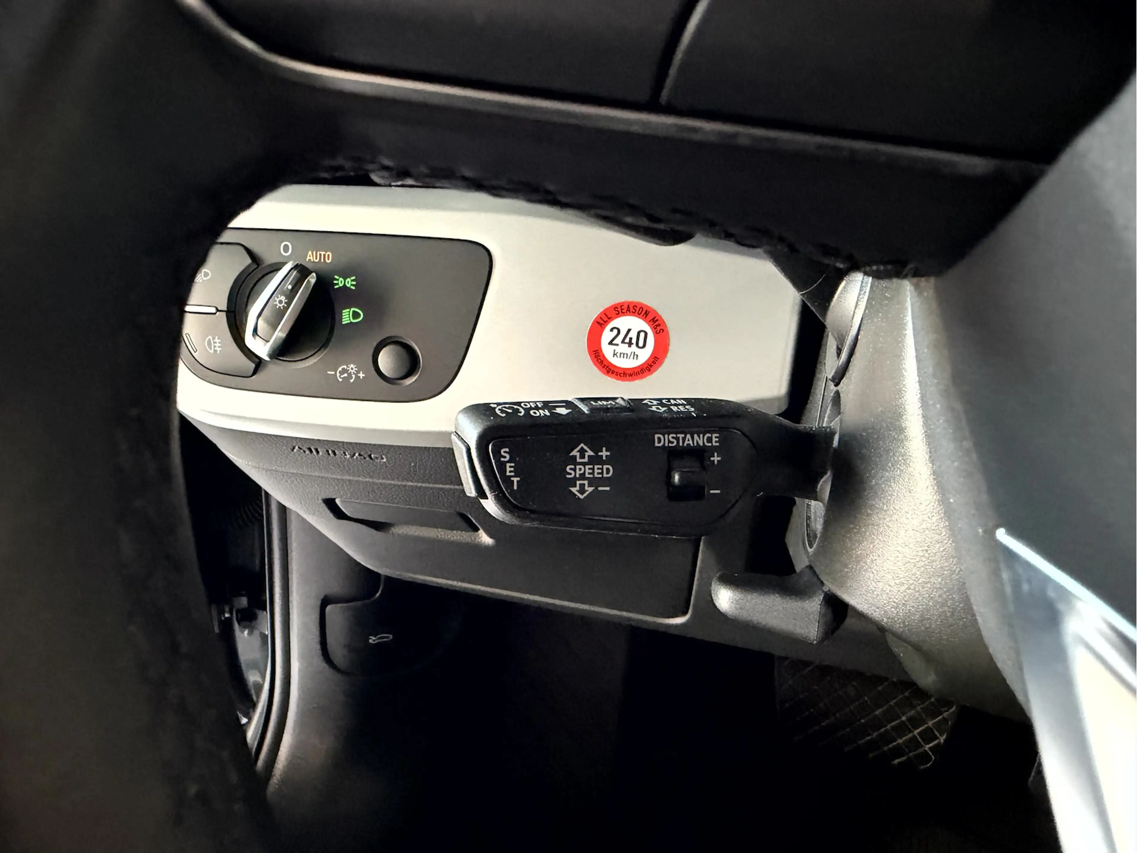 Audi A4 40 TFSI S Line Competition Edition*Matrix*AHK* — photo 14