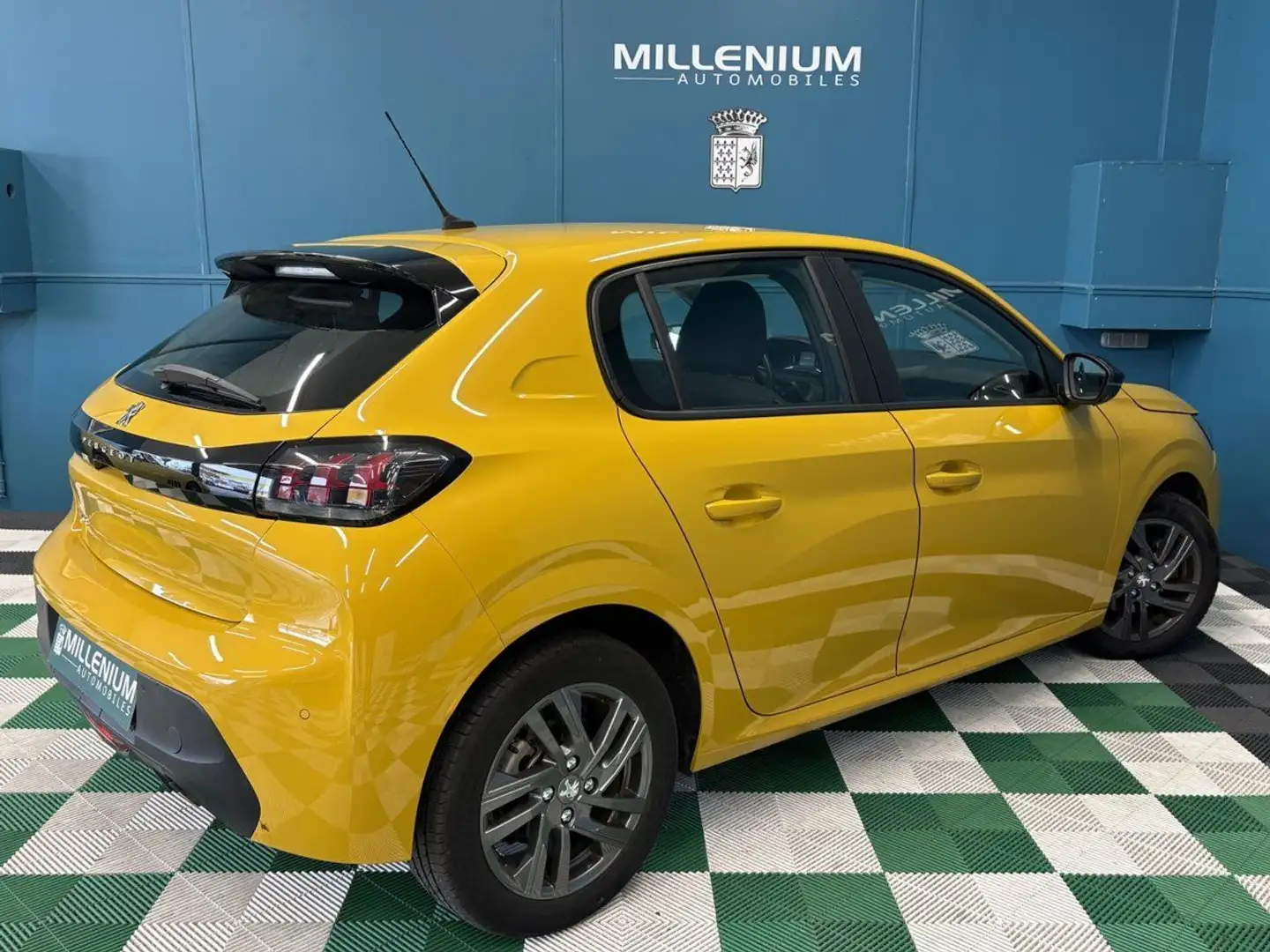 Peugeot 208 1.5 BLUEHDI 100CH S&S ACTIVE PACK Jaune - 2