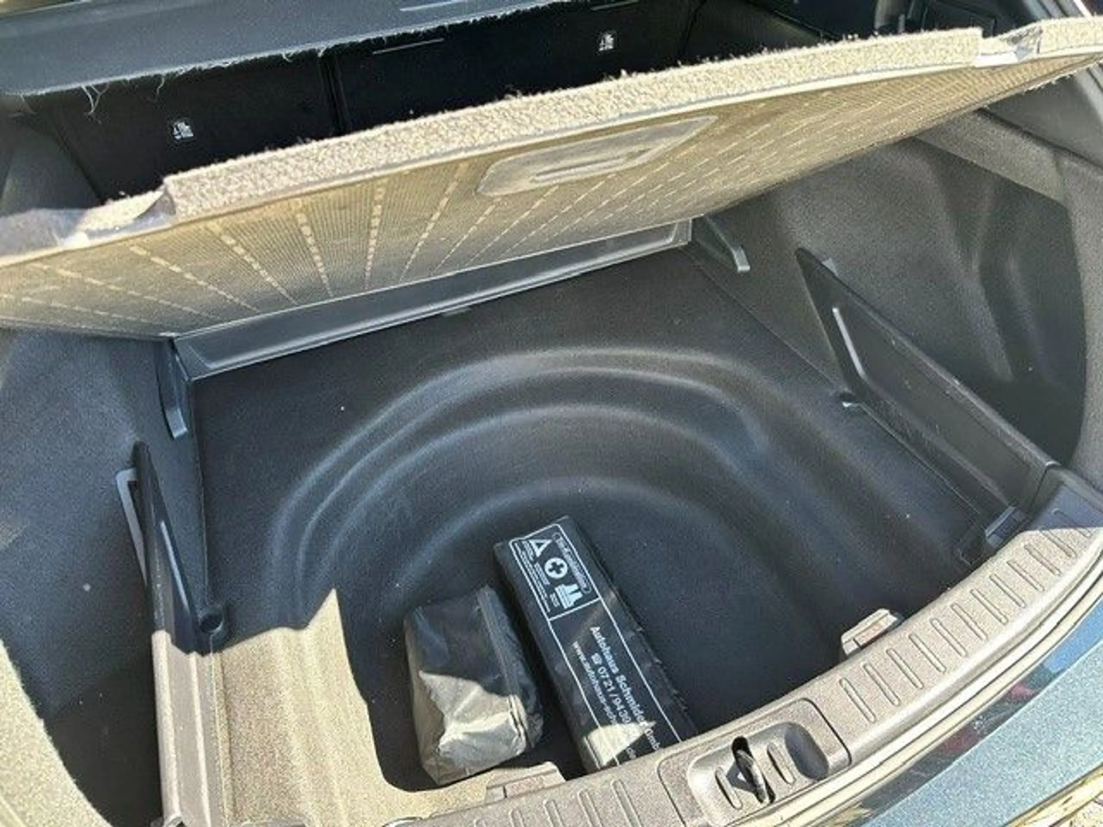 Suzuki Swace Comfort+ CVT HYBRID /SHZ/LED/DAB/KLIMA — photo 14