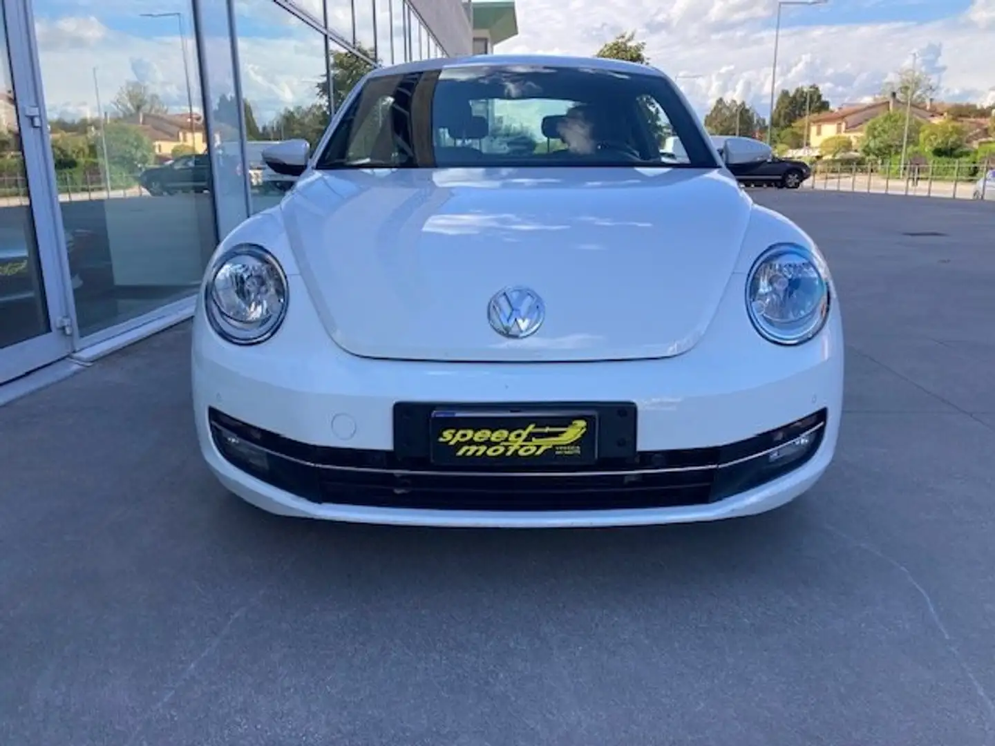 Volkswagen Maggiolino 2.0 tdi bm Design 110cv cambio manuale Euro6B Bianco - 2