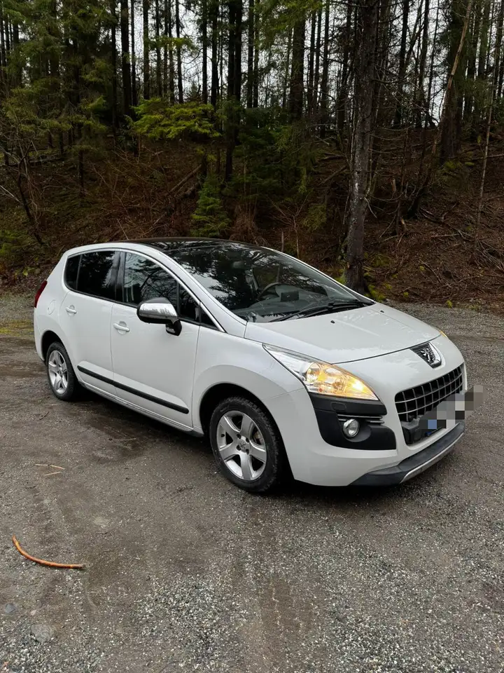 Peugeot 3008 1.6 HDi 112ch FAP BMP6 BLUE LION Busines