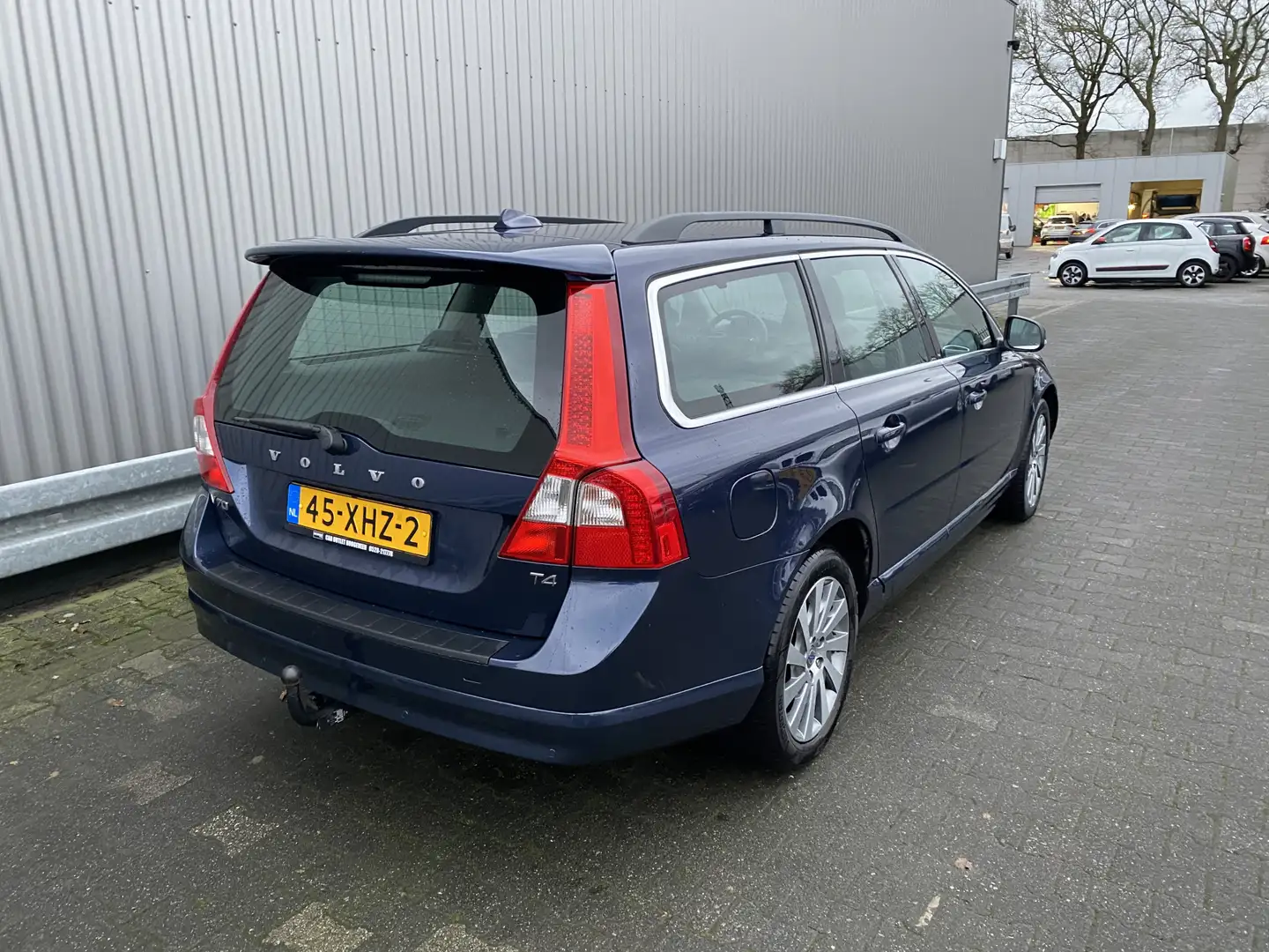 Volvo V70 1.6 T4 Limited Edition 175Dkm.NAP, AUTOMAAT, Leer, Blauw - 2