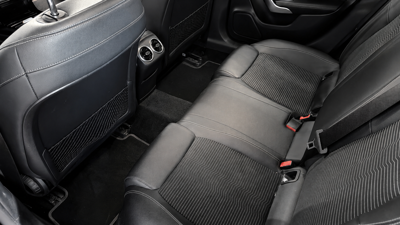 Mercedes-Benz CLA 180 d Shooting Brake — photo 10