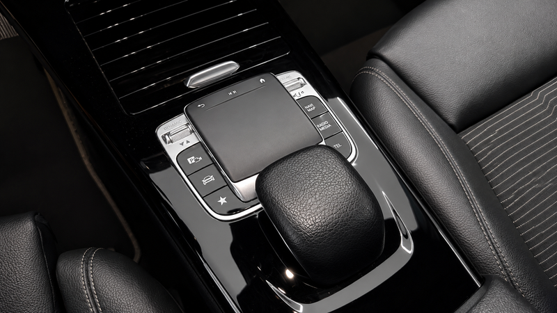 Mercedes-Benz CLA 180 d Shooting Brake — photo 8
