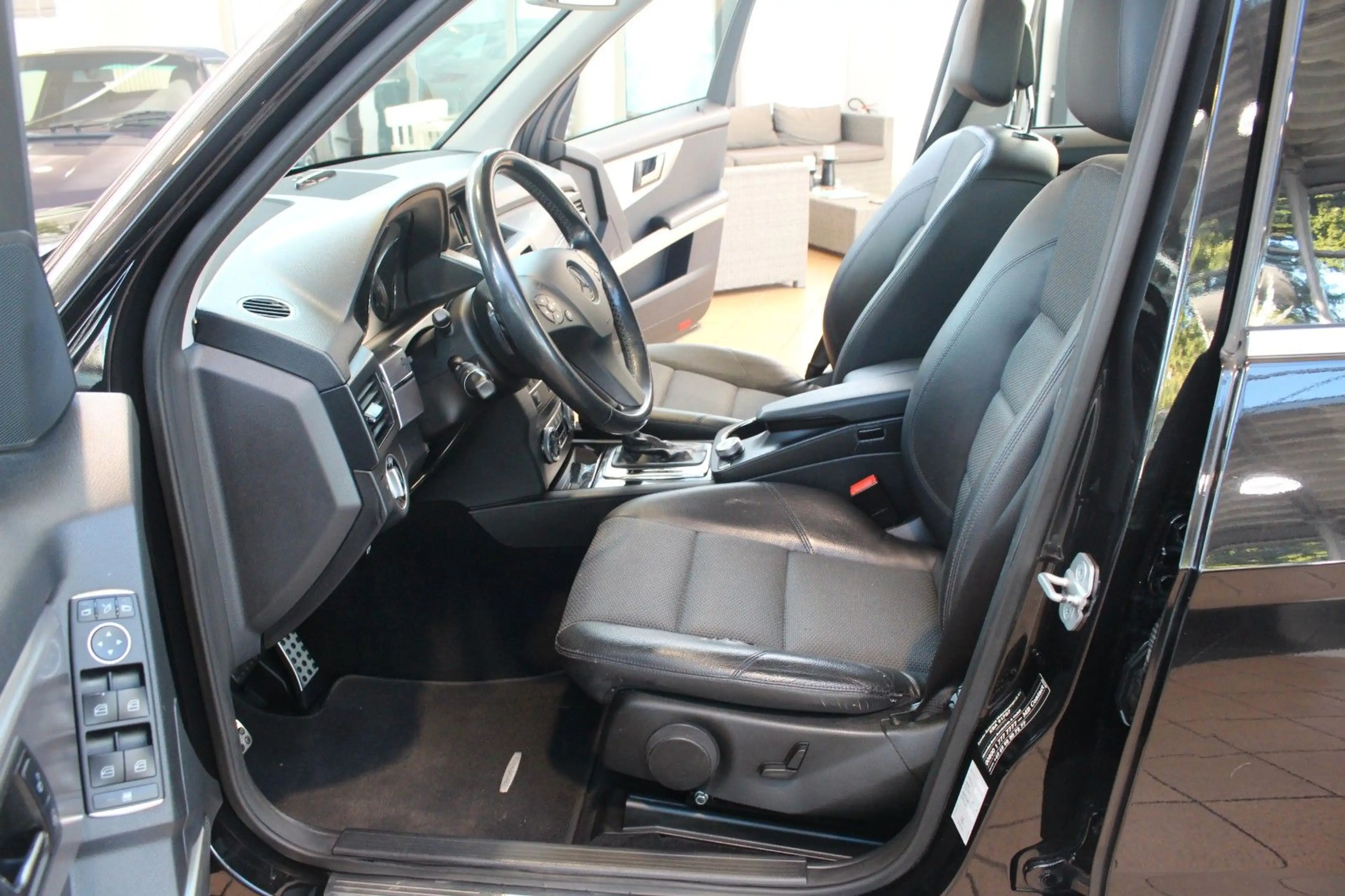 Mercedes-Benz GLK 220 CDI BlueEfficiency 4Matic+AHK+Pano+SHZ+ — photo 12