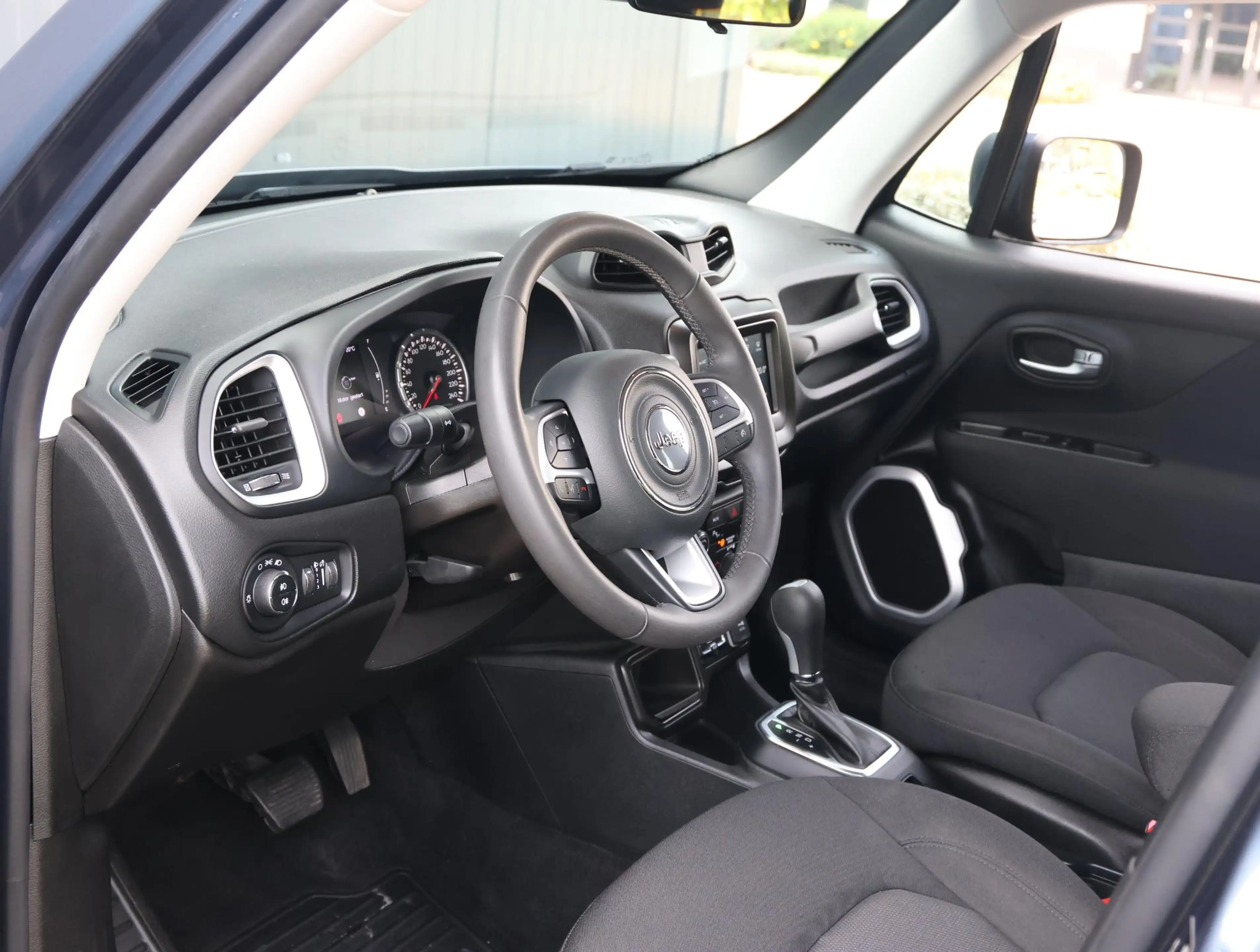 Jeep Renegade 150pk Longitude | 1ste eigenaar | Trekhaak | Clima — photo 10
