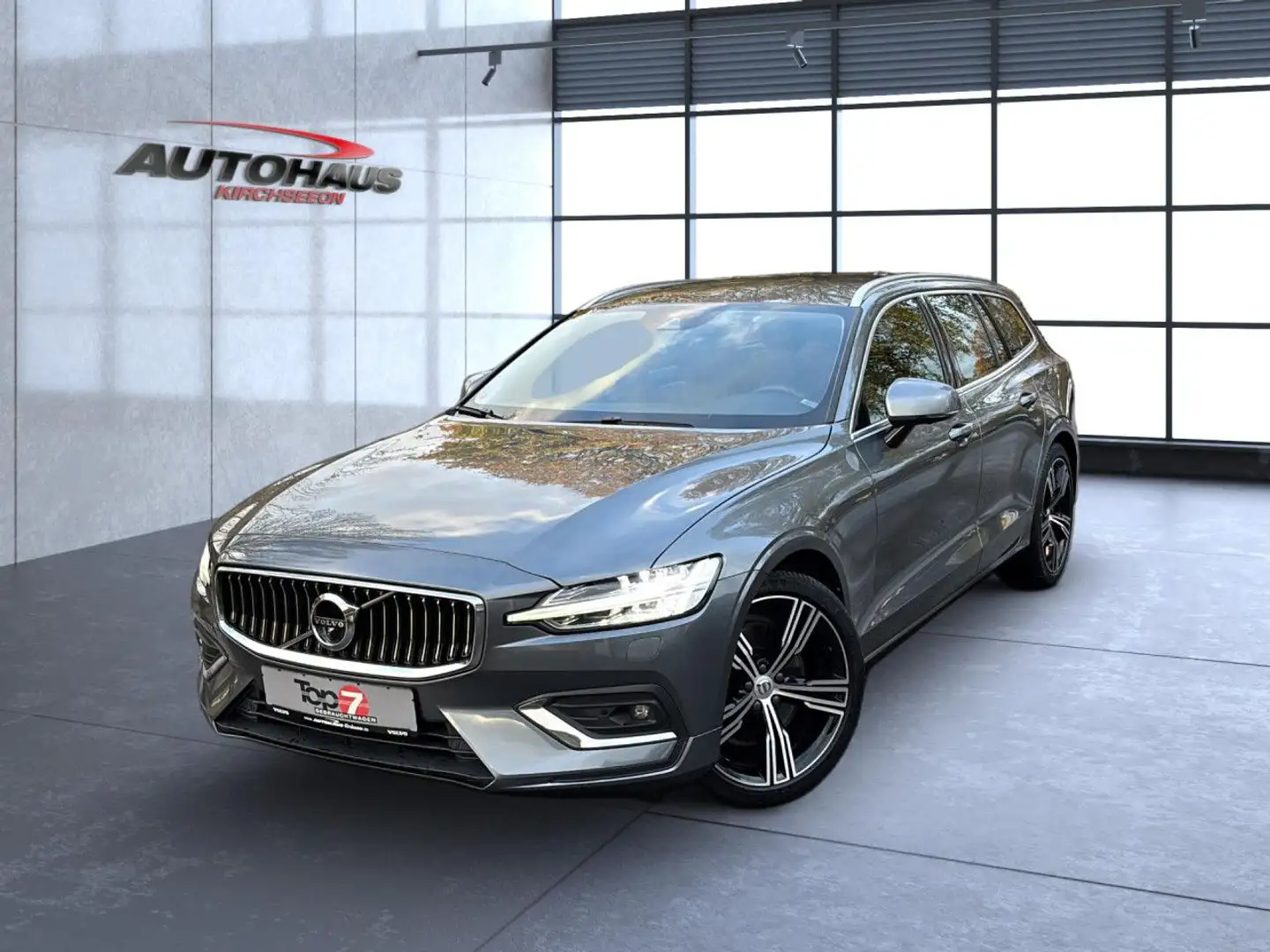 Volvo V60 T5 Inscription Automatik Bluetooth Navi LED Grau - 2