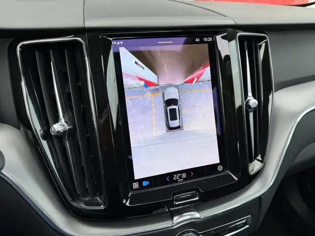 Volvo XC60 view 10