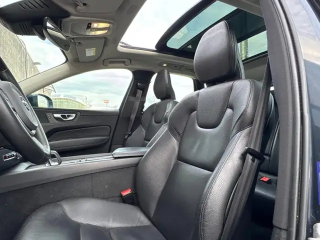 Volvo XC60 view 7