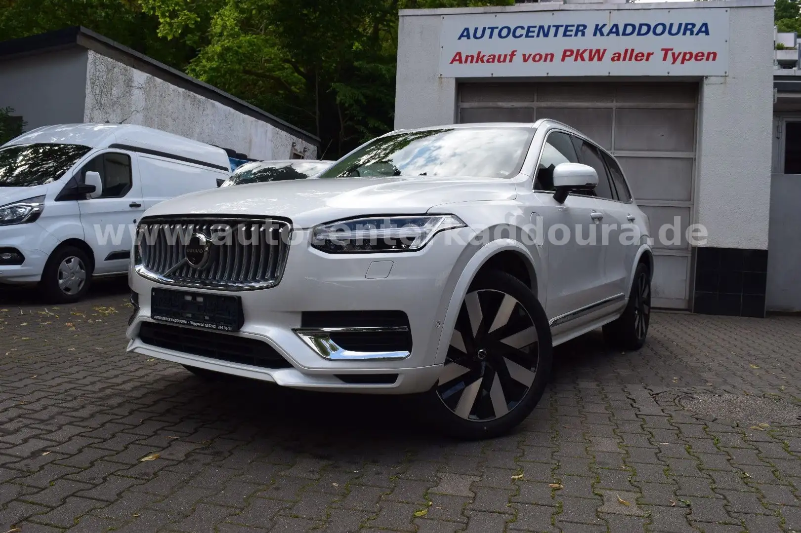 Volvo XC90 T8Plus Bright RechargeAWD360°K,21"Alu,Blis Bílá - 1