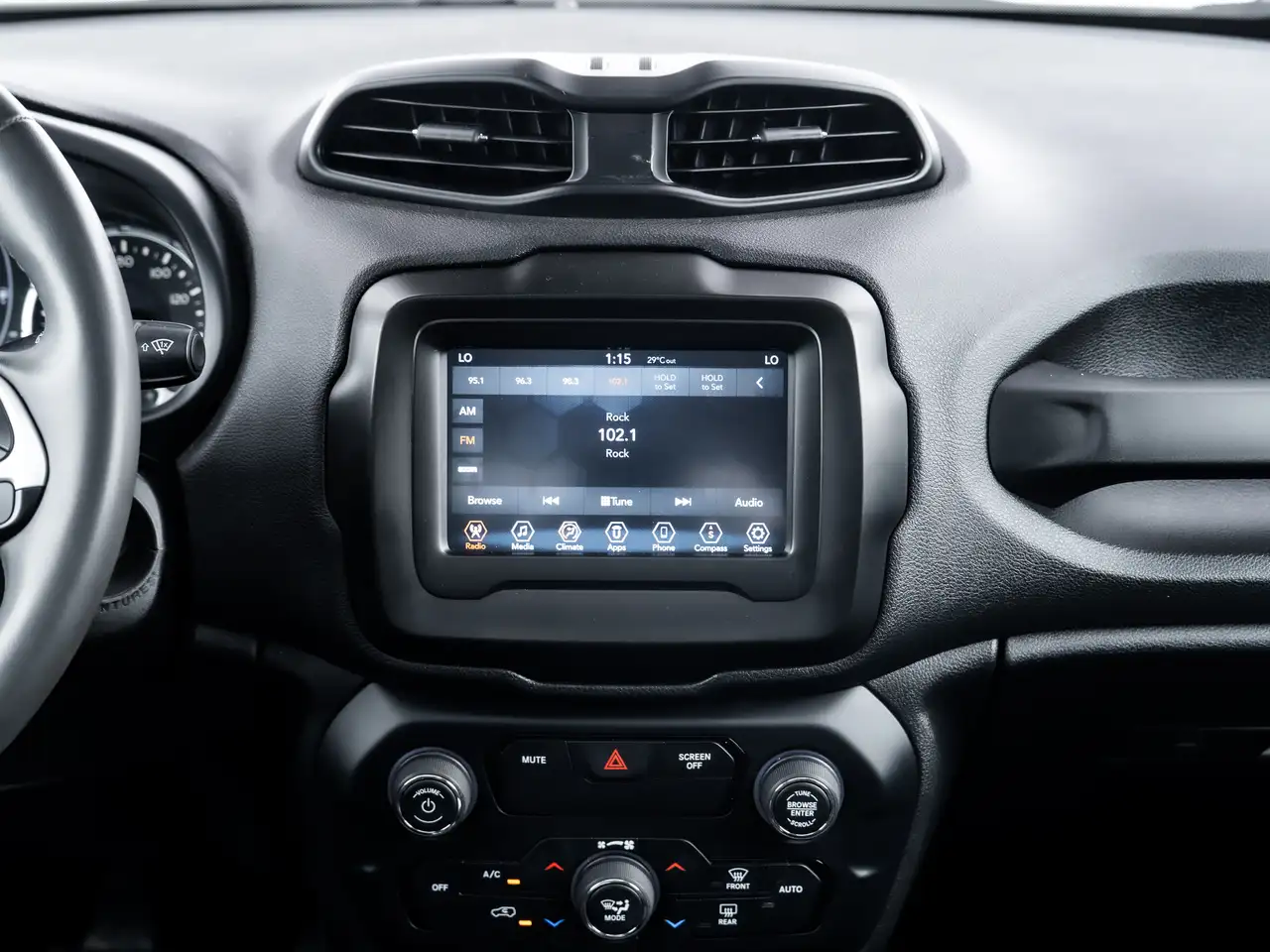 Jeep Renegade снимка Jeep Renegade