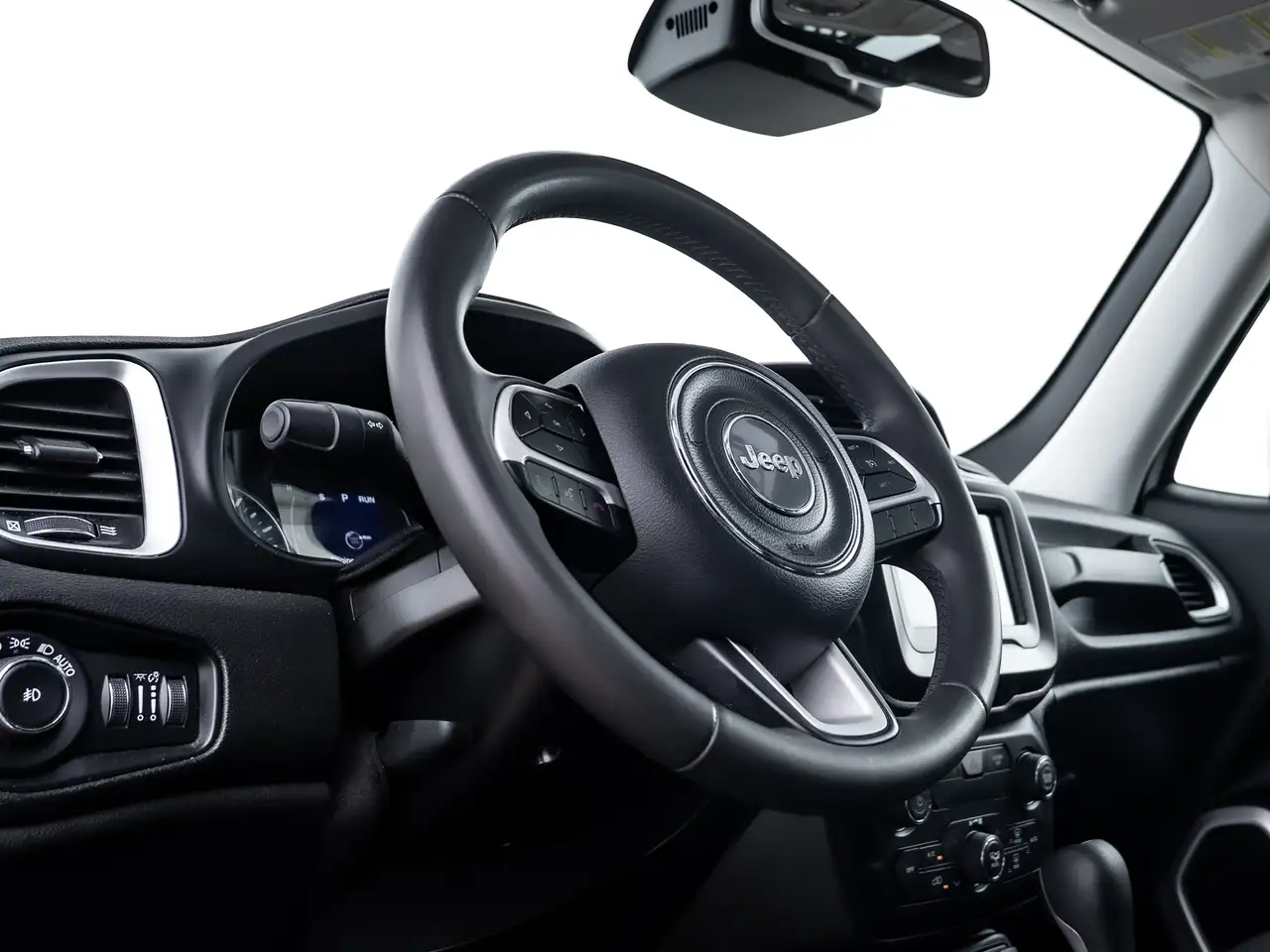 Jeep Renegade снимка Jeep Renegade