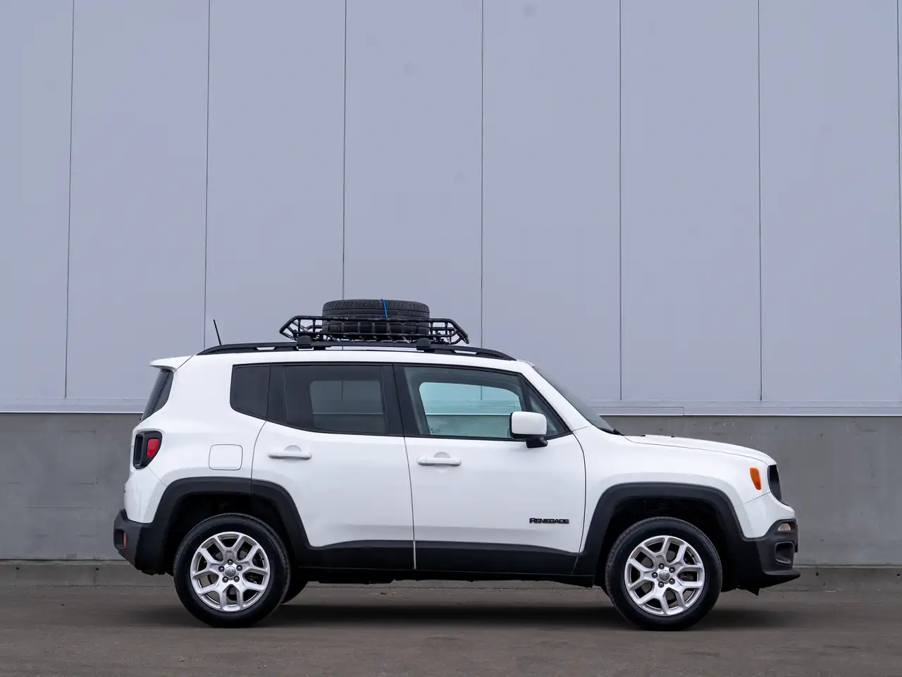 Jeep Renegade снимка Jeep Renegade