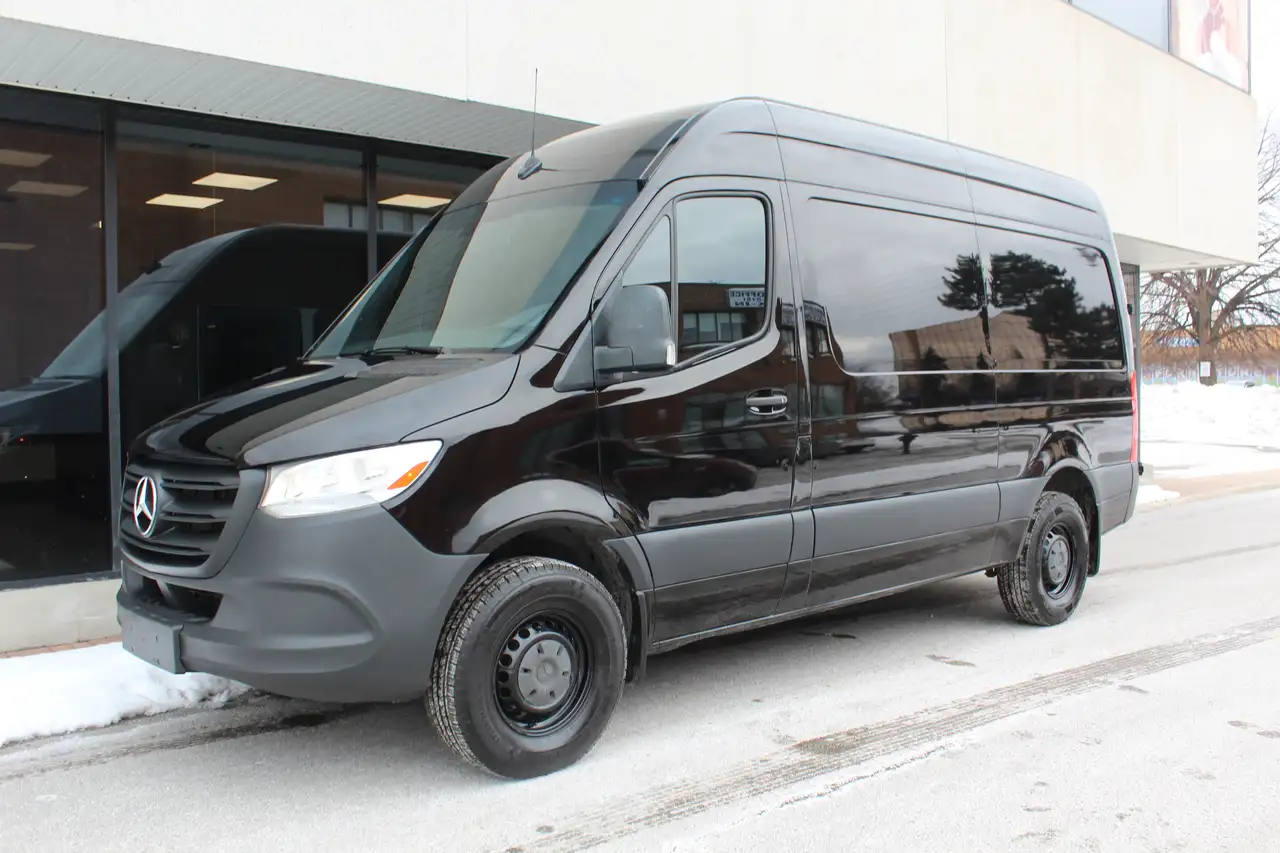 Mercedes-Benz Sprinter снимка Mercedes-Benz Sprinter