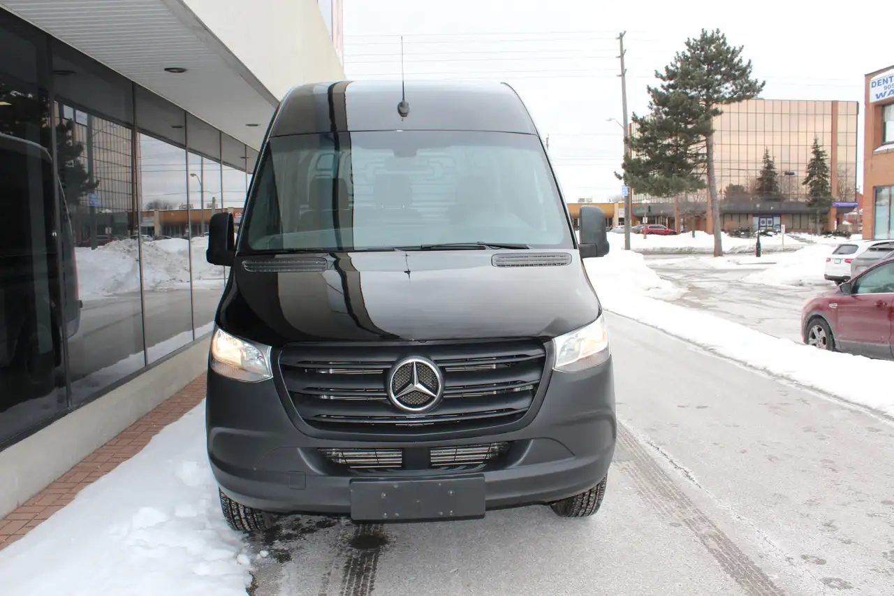 Mercedes-Benz Sprinter снимка Mercedes-Benz Sprinter