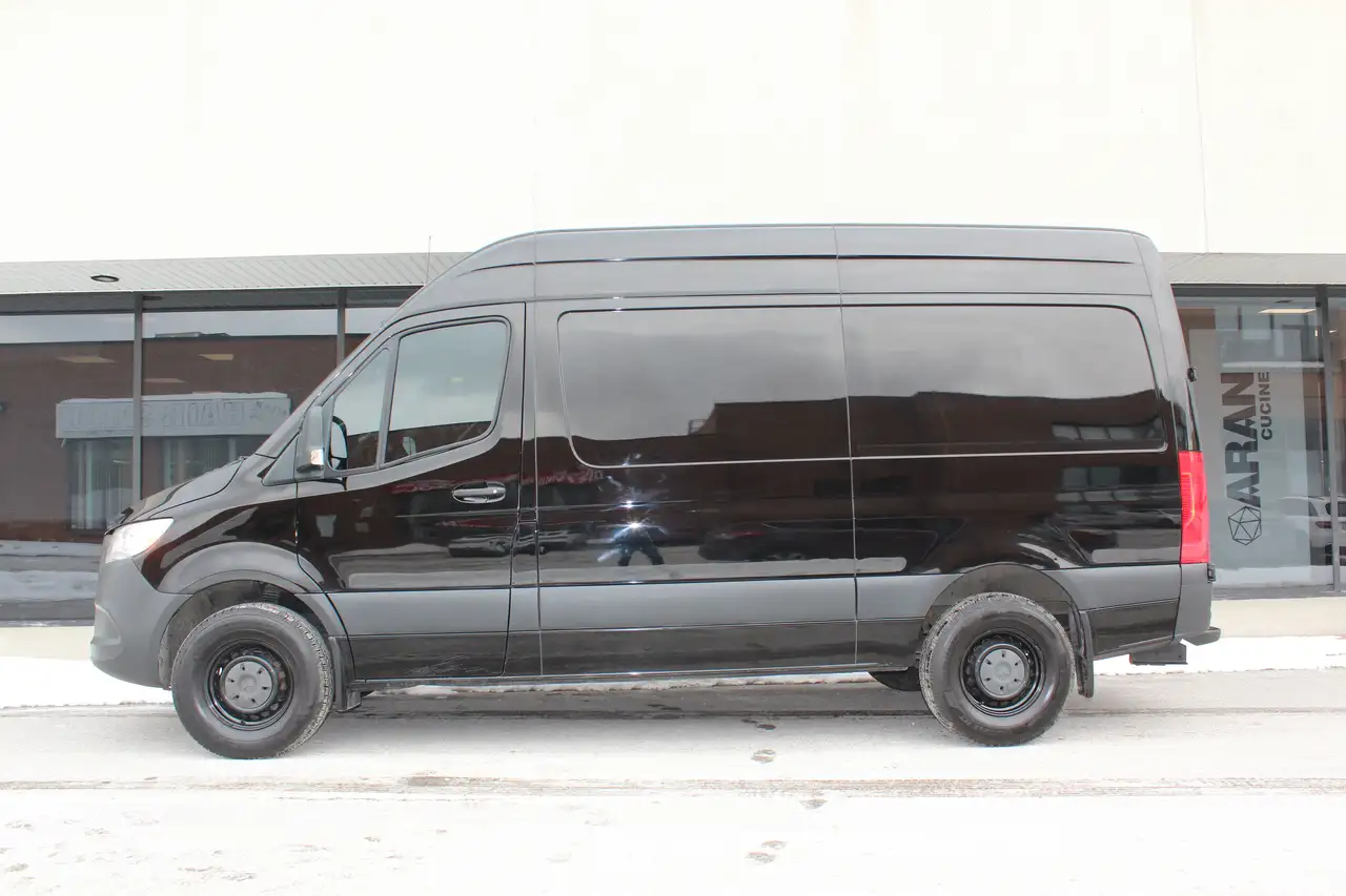 Mercedes-Benz Sprinter снимка Mercedes-Benz Sprinter