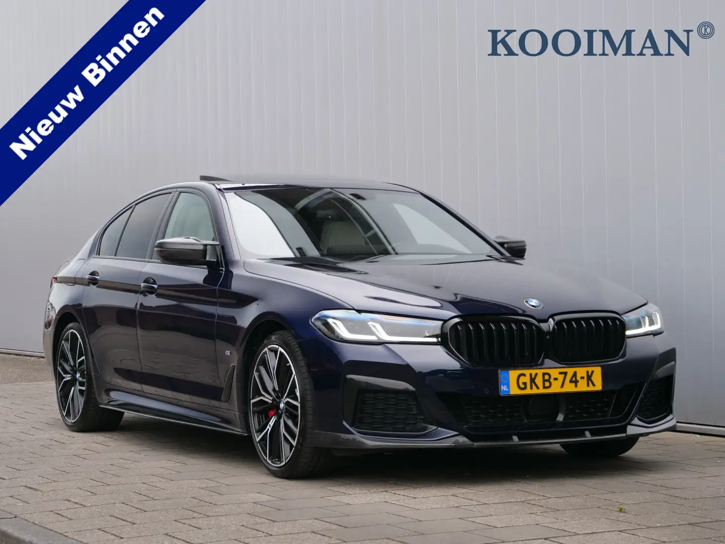 BMW 545 5-serie 545e xDrive 395pk High Executive Automaat Blauw - 1