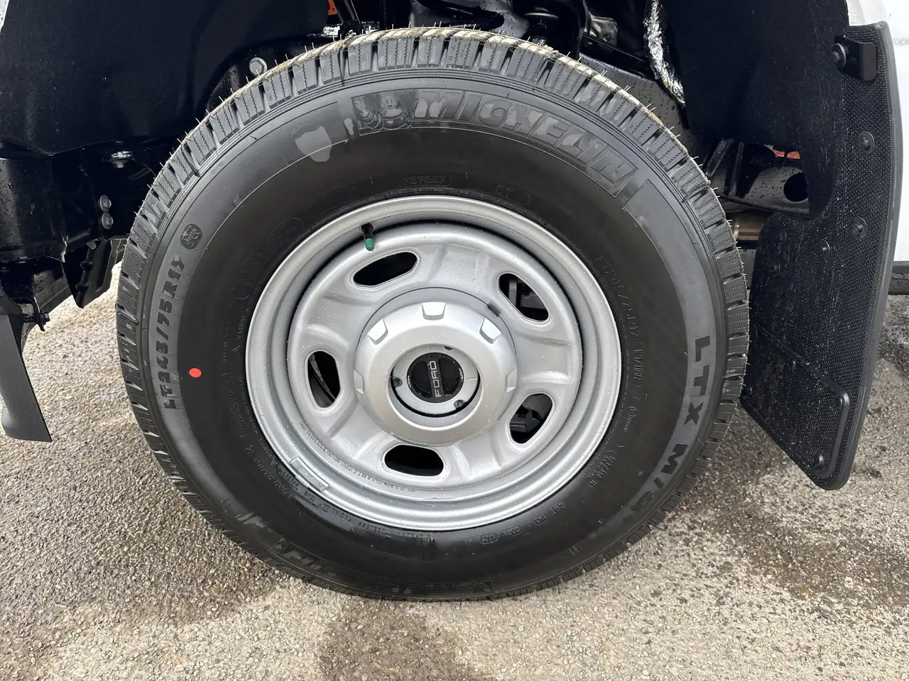 Ford F 350 снимка Ford F 350