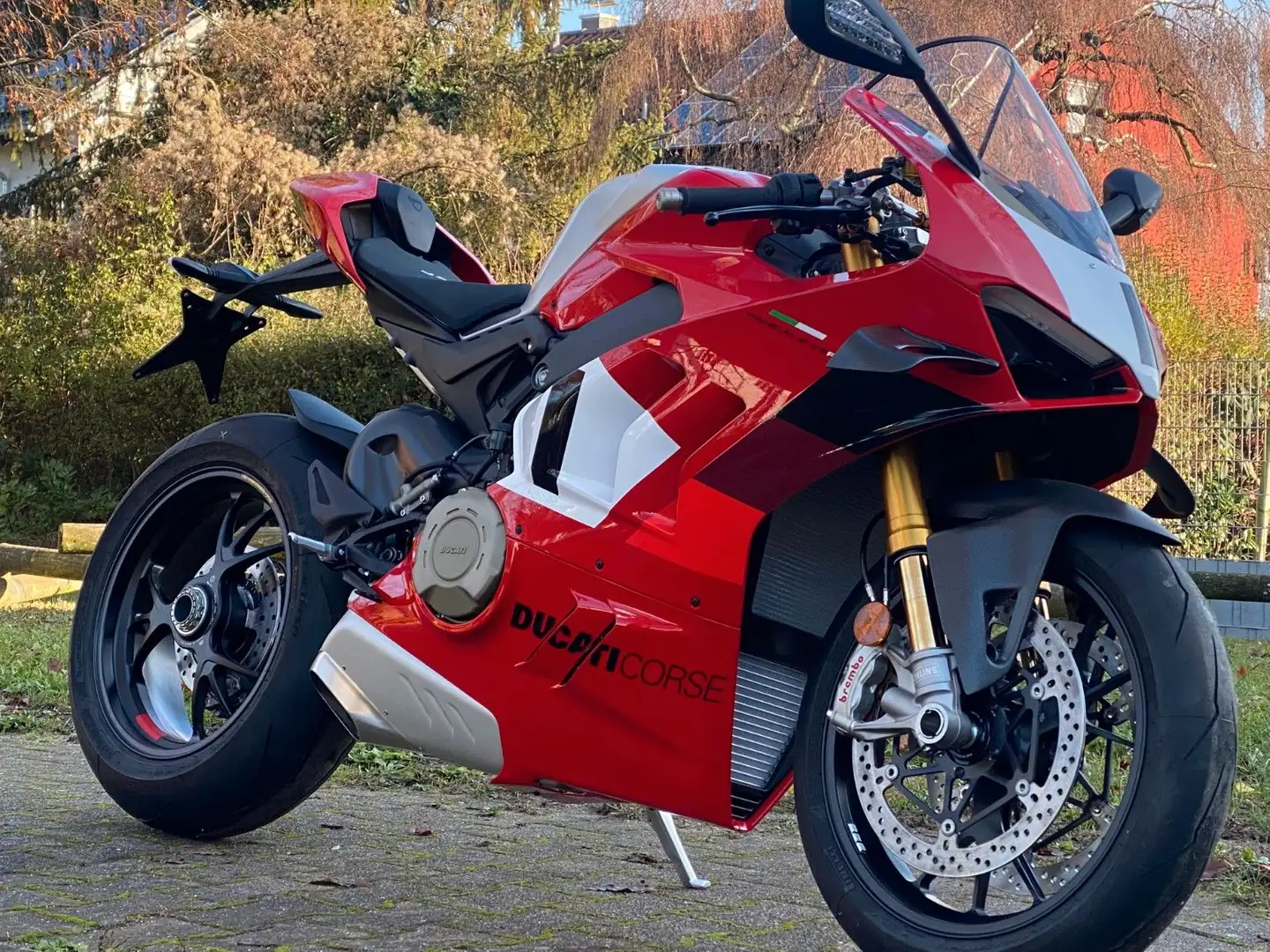 Ducati Panigale V4 R 2024  sofort startklar Červená - 2