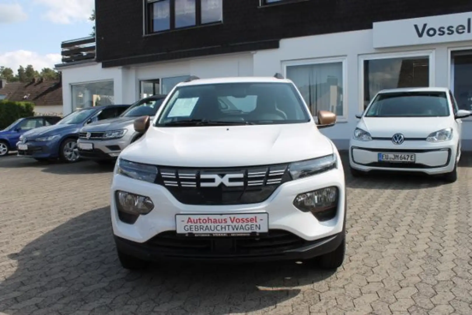 Dacia Spring EXTREME Navi Klima Einparkhilfe el. Fenster Weiß - 1