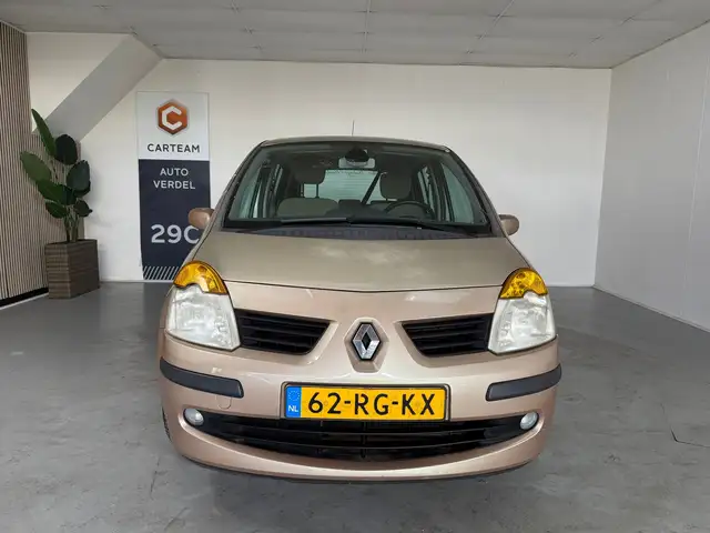 Renault Modus view 6