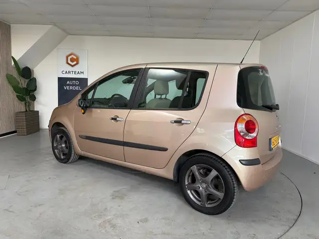 Renault Modus view 2