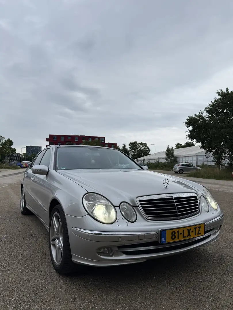 Mercedes-Benz E 320 Avantgarde Серый - 1