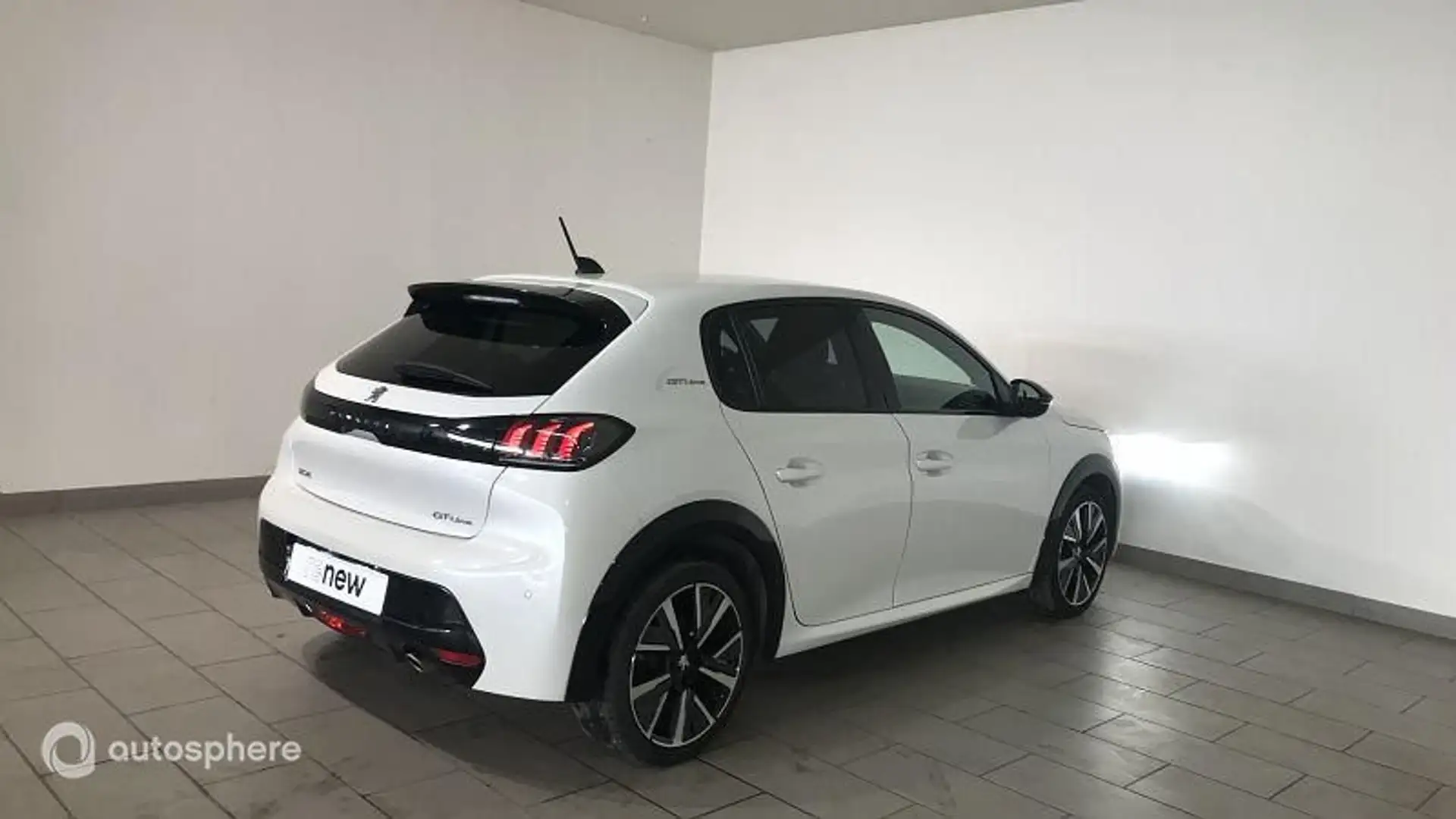 Peugeot 208 1.2 PureTech 100ch S\u0026S GT Line - 2