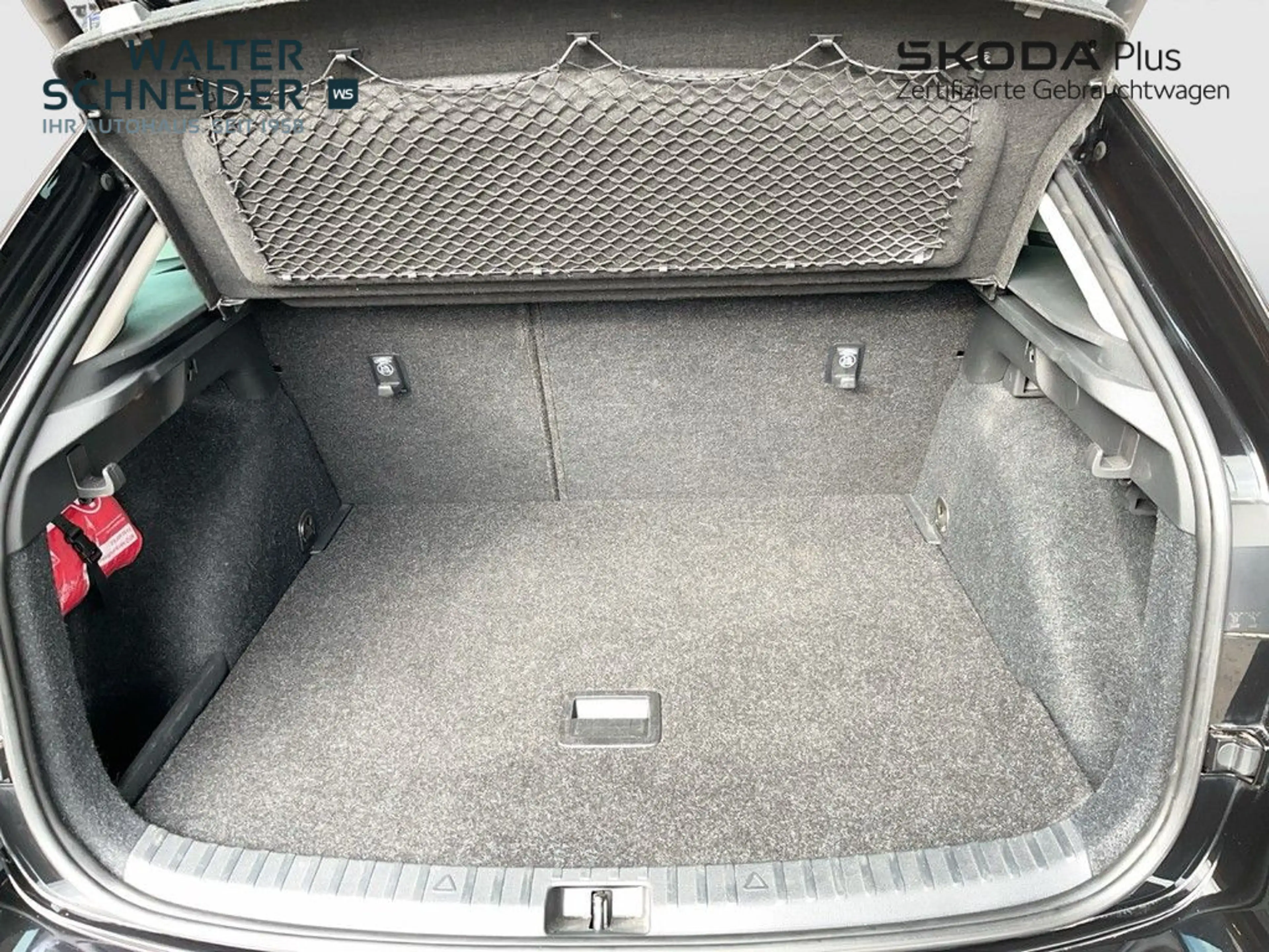 Skoda Scala 1.0 TSI Tour LED Sitzheizung — photo 11