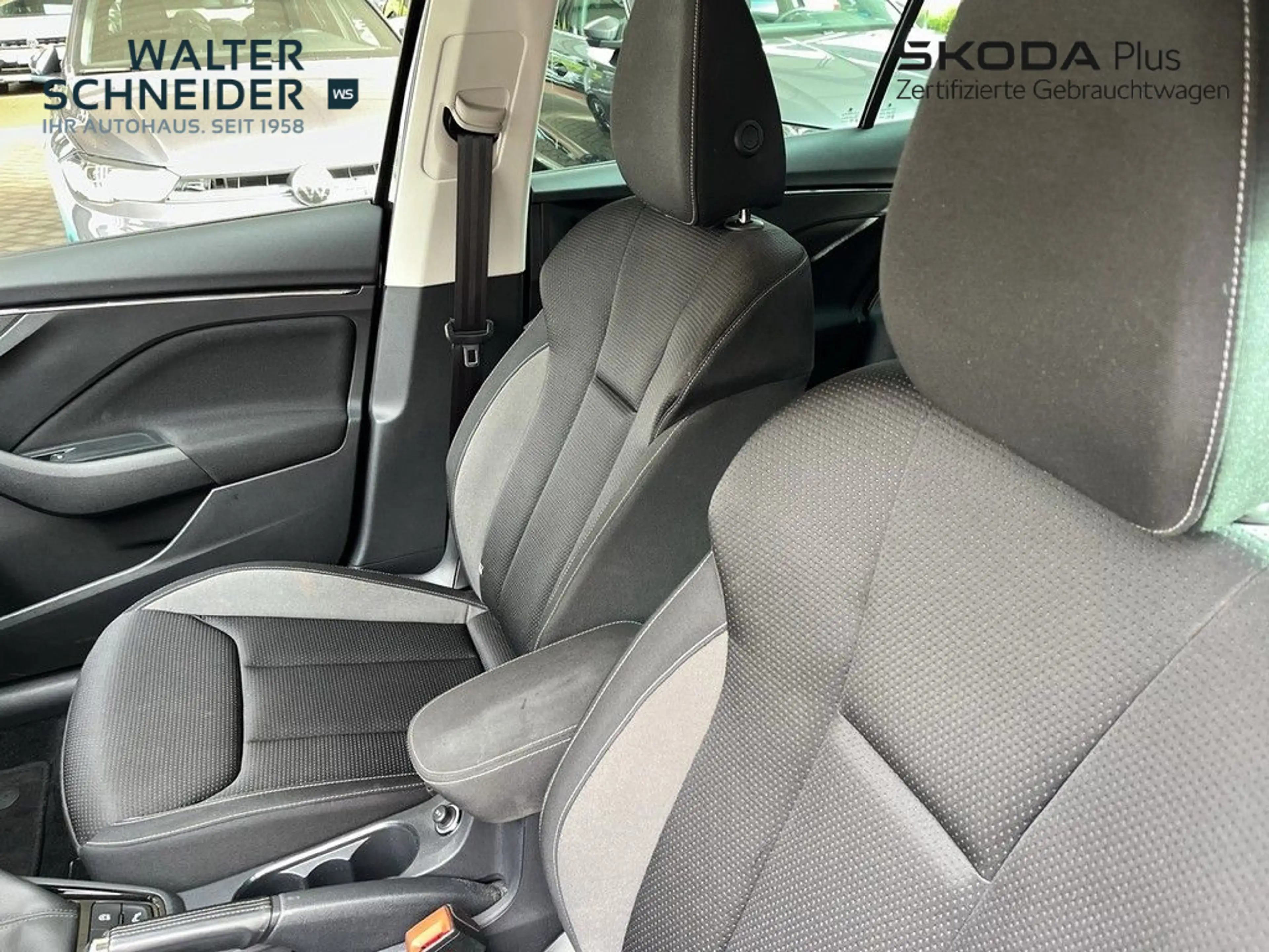Skoda Scala 1.0 TSI Tour LED Sitzheizung — photo 19