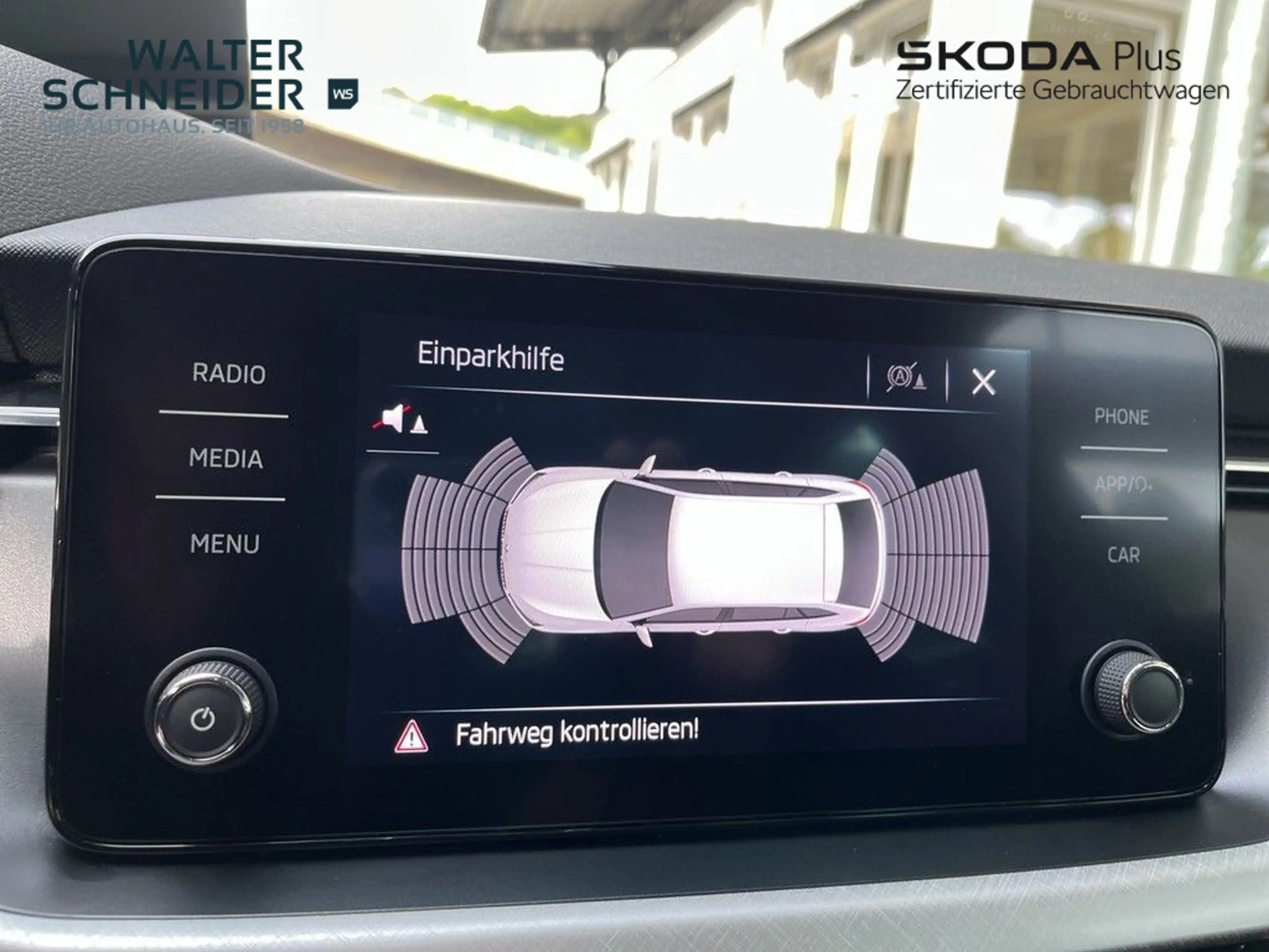 Skoda Scala 1.0 TSI Tour LED Sitzheizung — photo 23