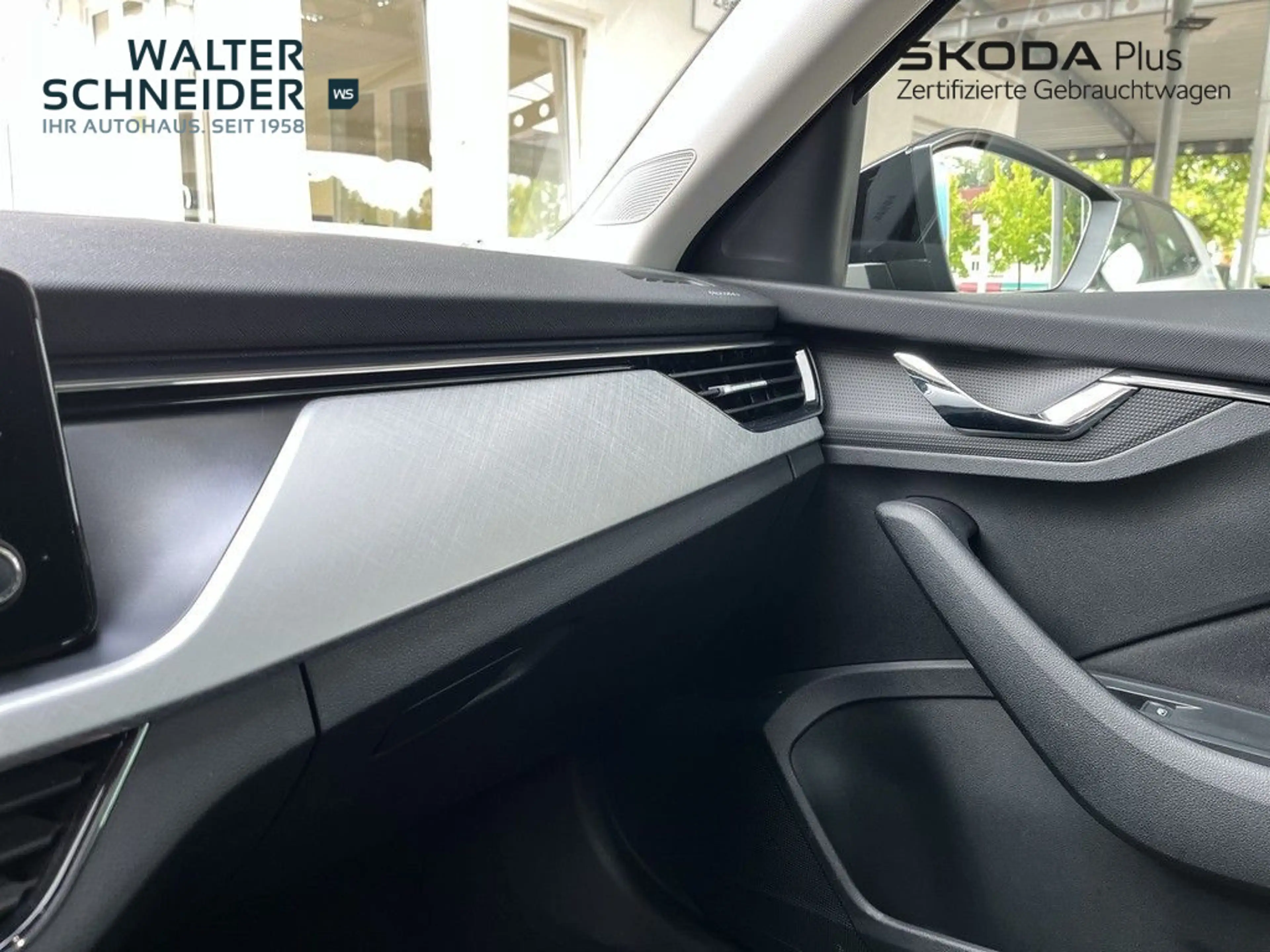 Skoda Scala 1.0 TSI Tour LED Sitzheizung — photo 26