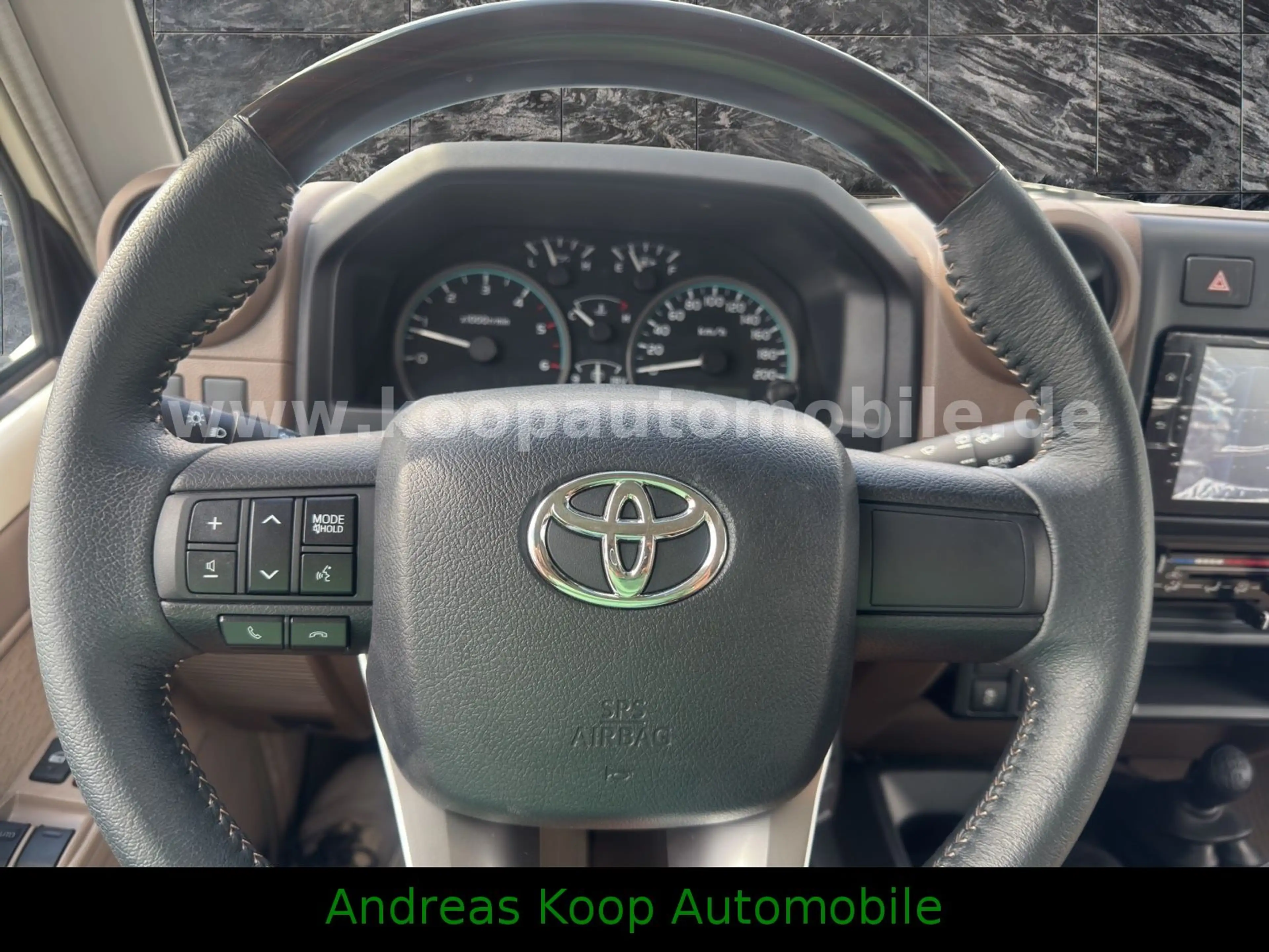 Toyota Land Cruiser VDJ 76 LX Diflock 4,5d V8 SOFORT — photo 14